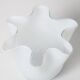 petit vase mouchoir en opaline blanche