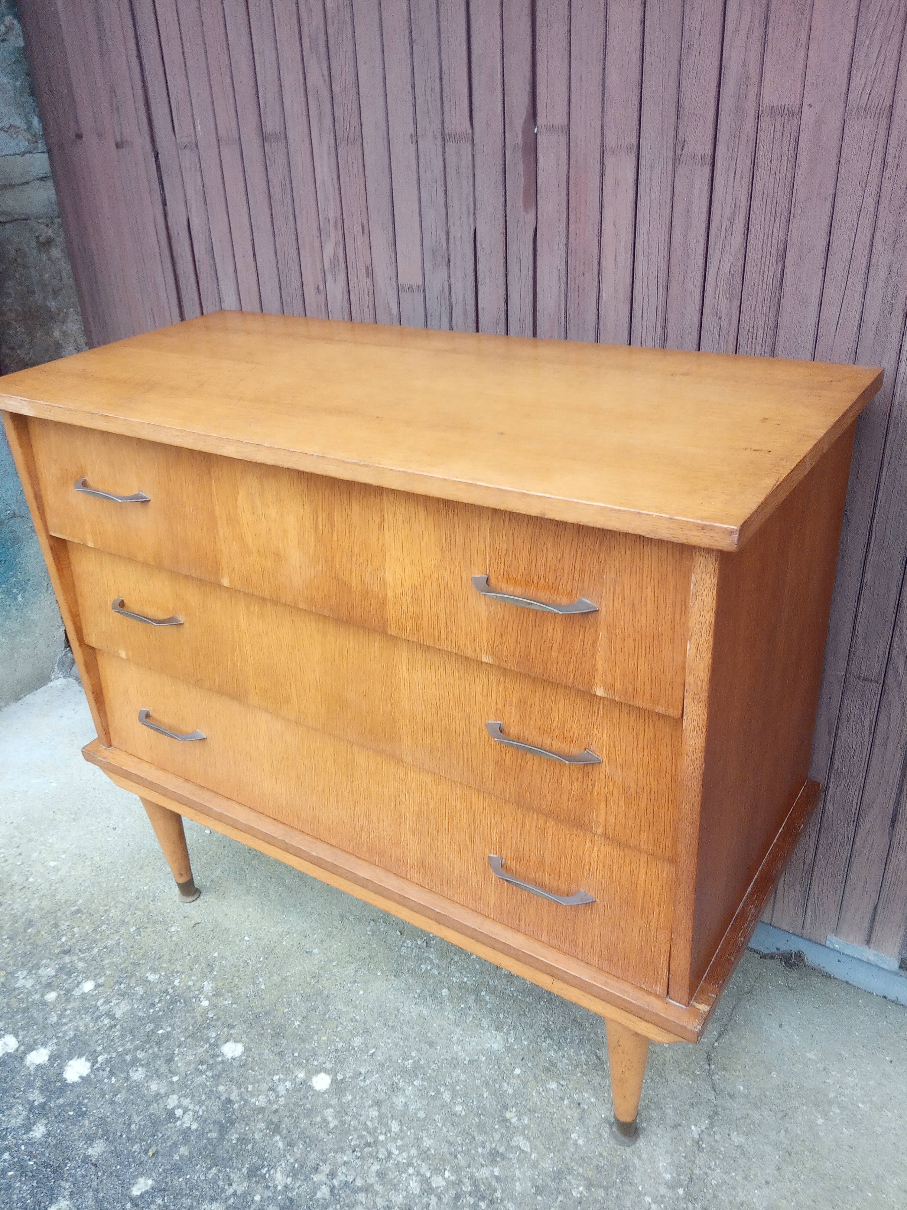 Vintage chest of drawers