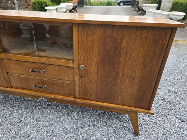 Bahut, buffet en chêne, années 1960