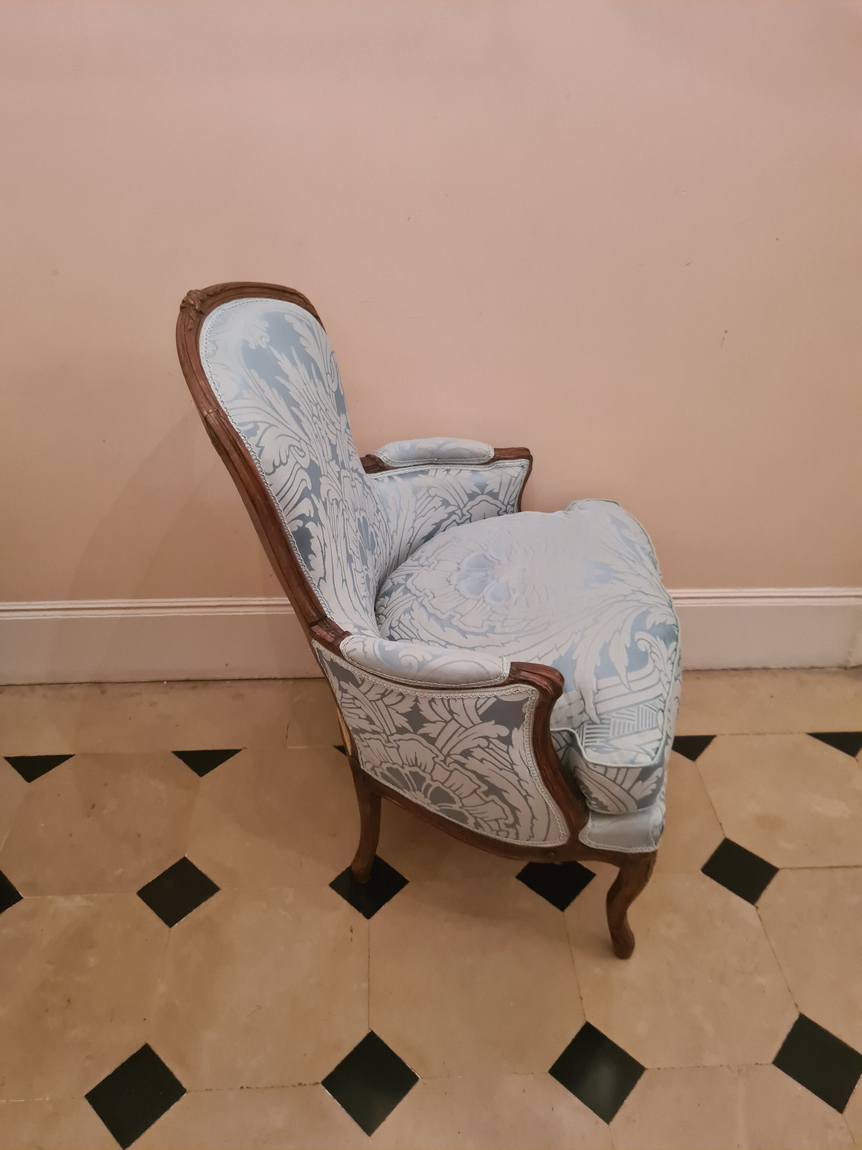 Shepherdess Louis XV era, stamped NT. Porrot