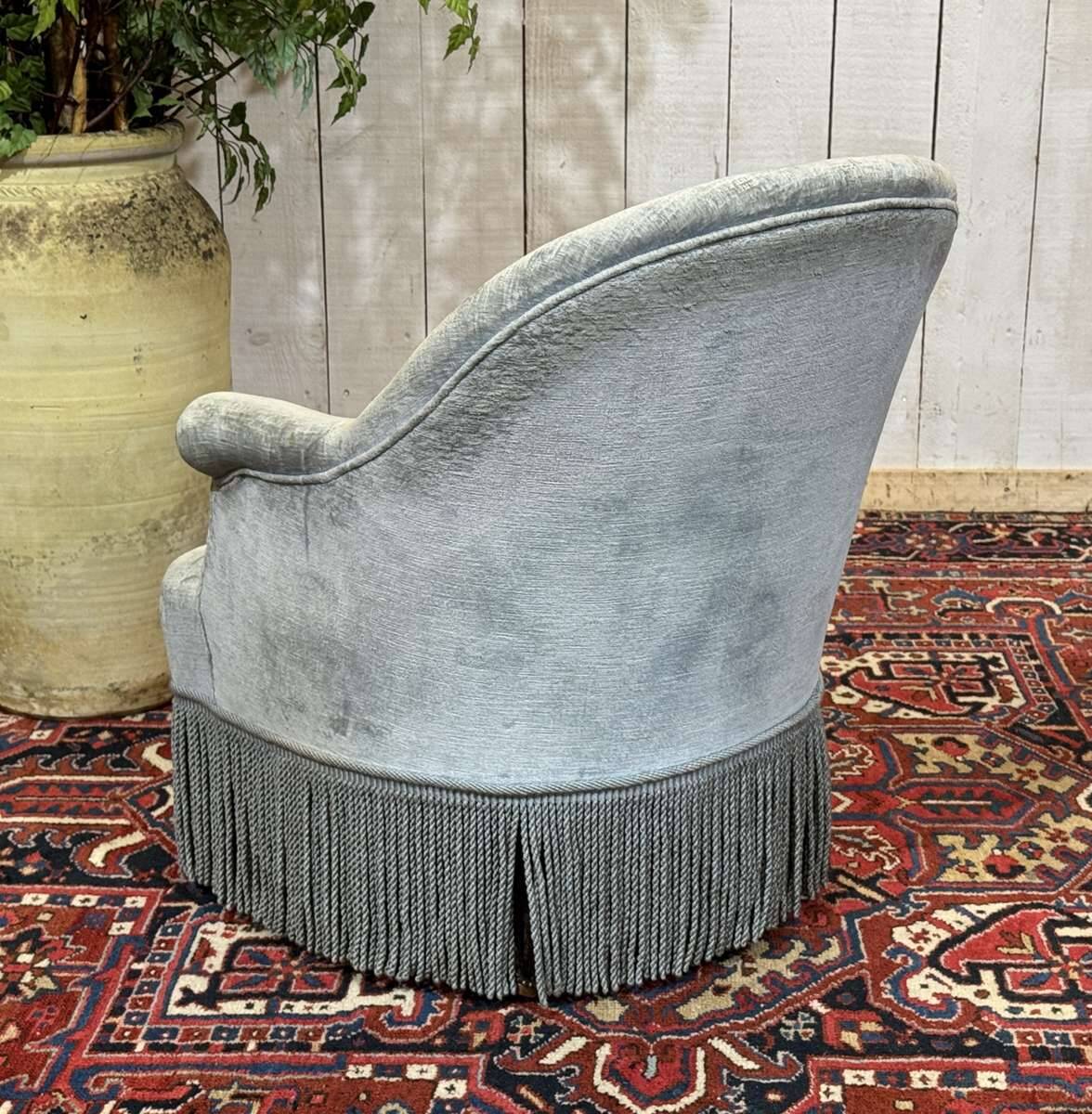 Napoleon III toad armchair, late 19th century.