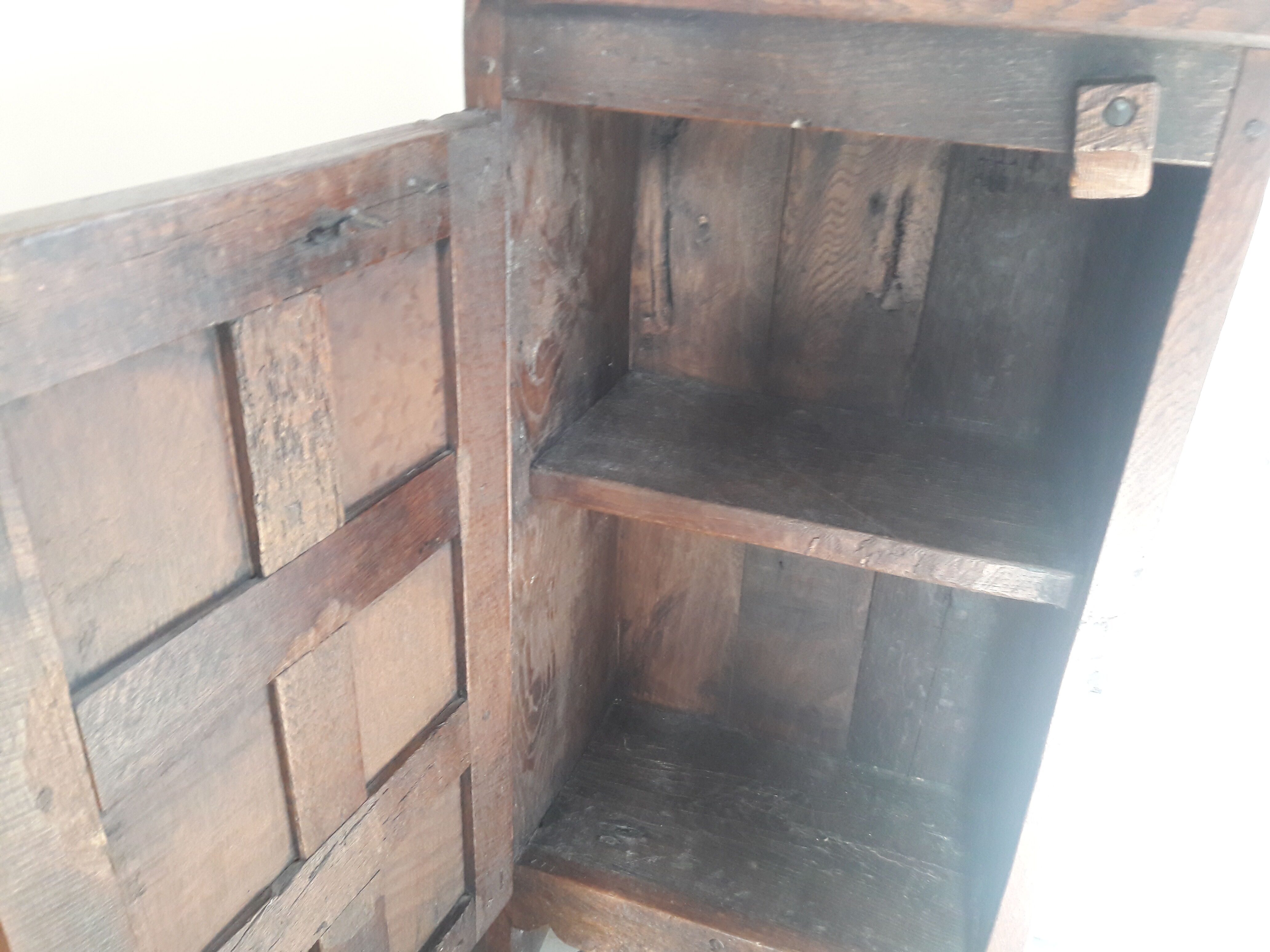 Rustic entrance furniture a carved door solid oak style with fitting