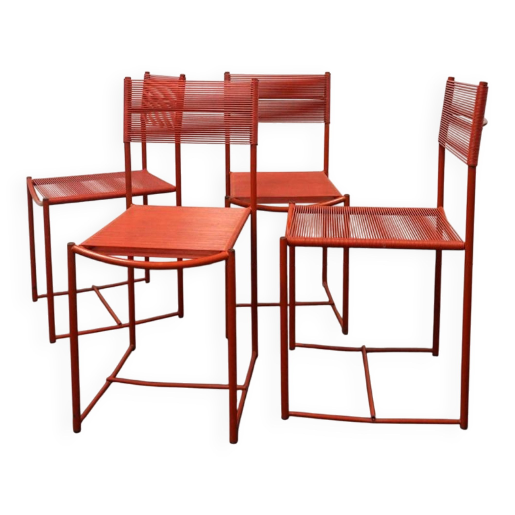 4 chaises rouges Spaghetti de Giandomenico Belotti pour Alias