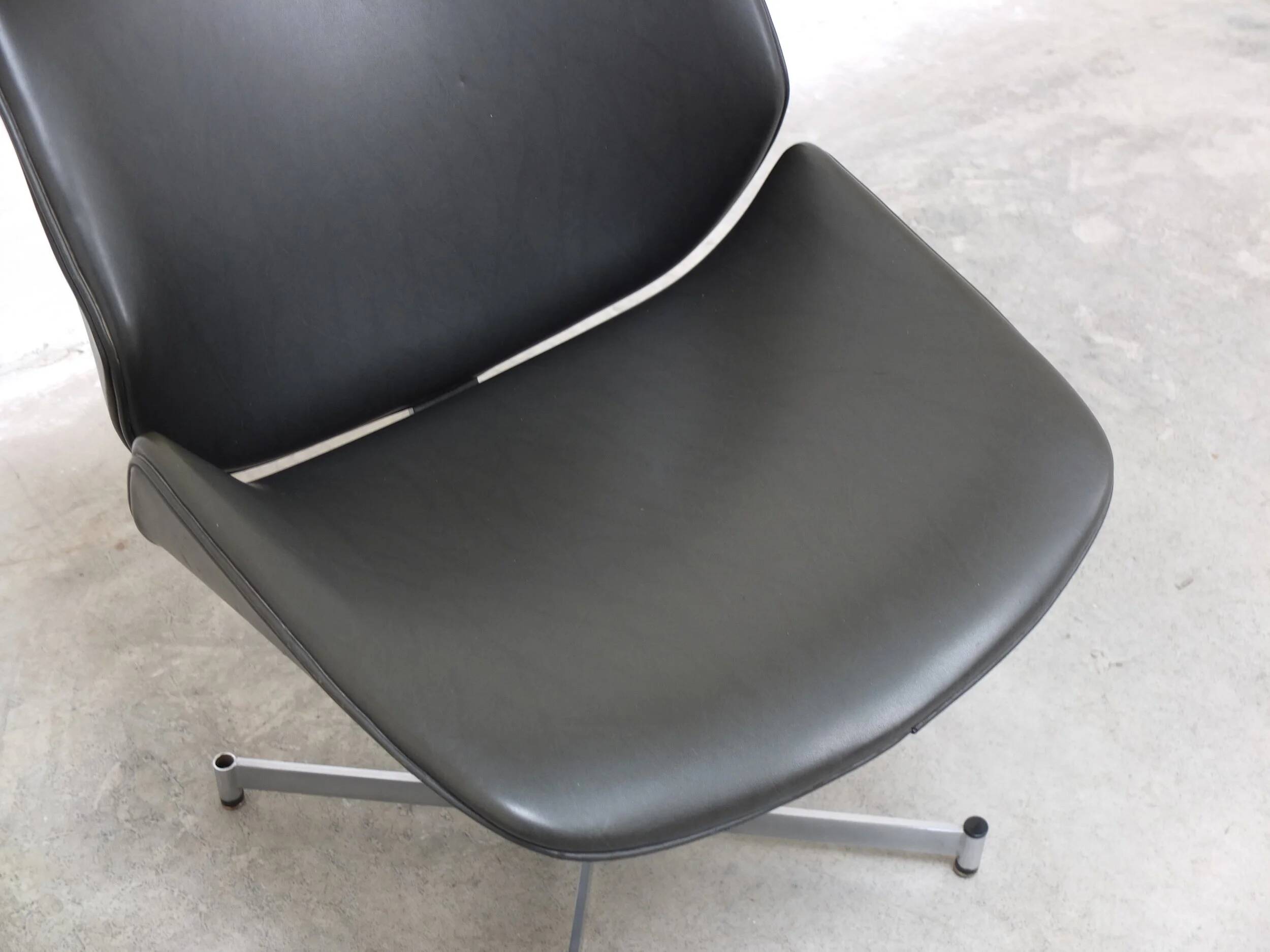 Mid-century 'Exquis' side chair by Geoffrey Harcourt for Artifort, 1967