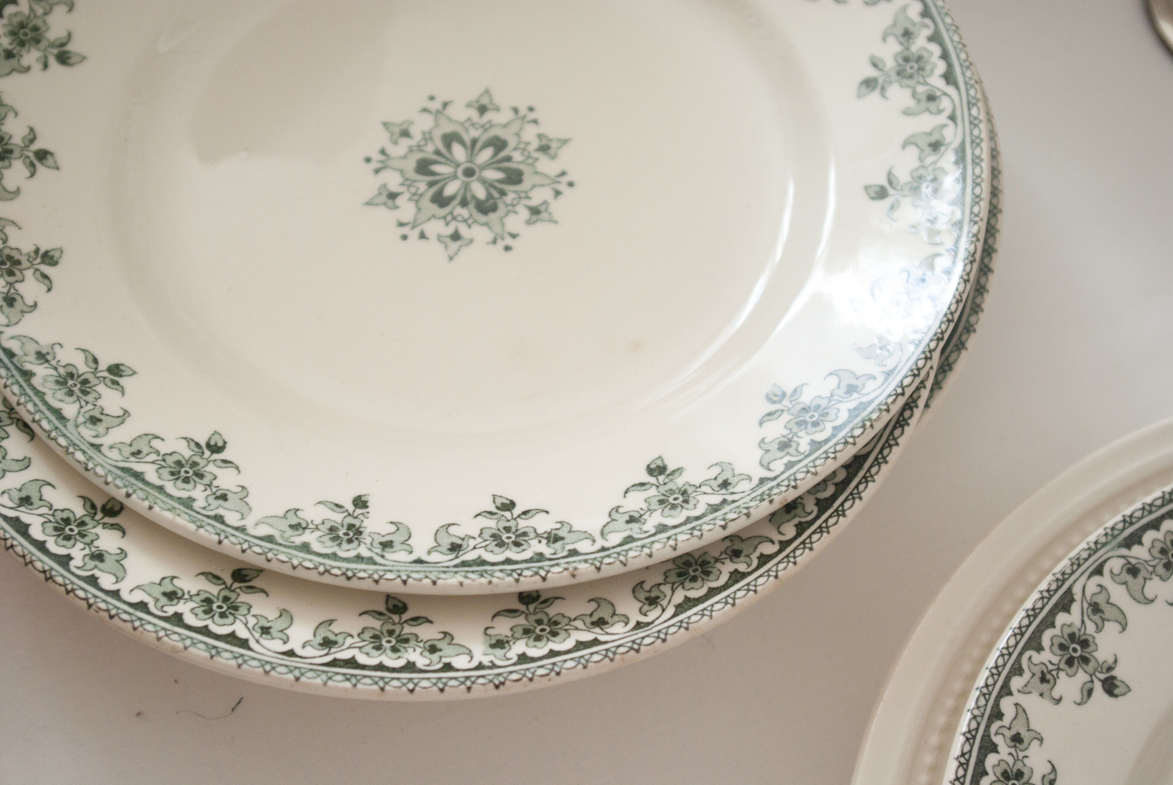 Suite of 9 old dessert plates