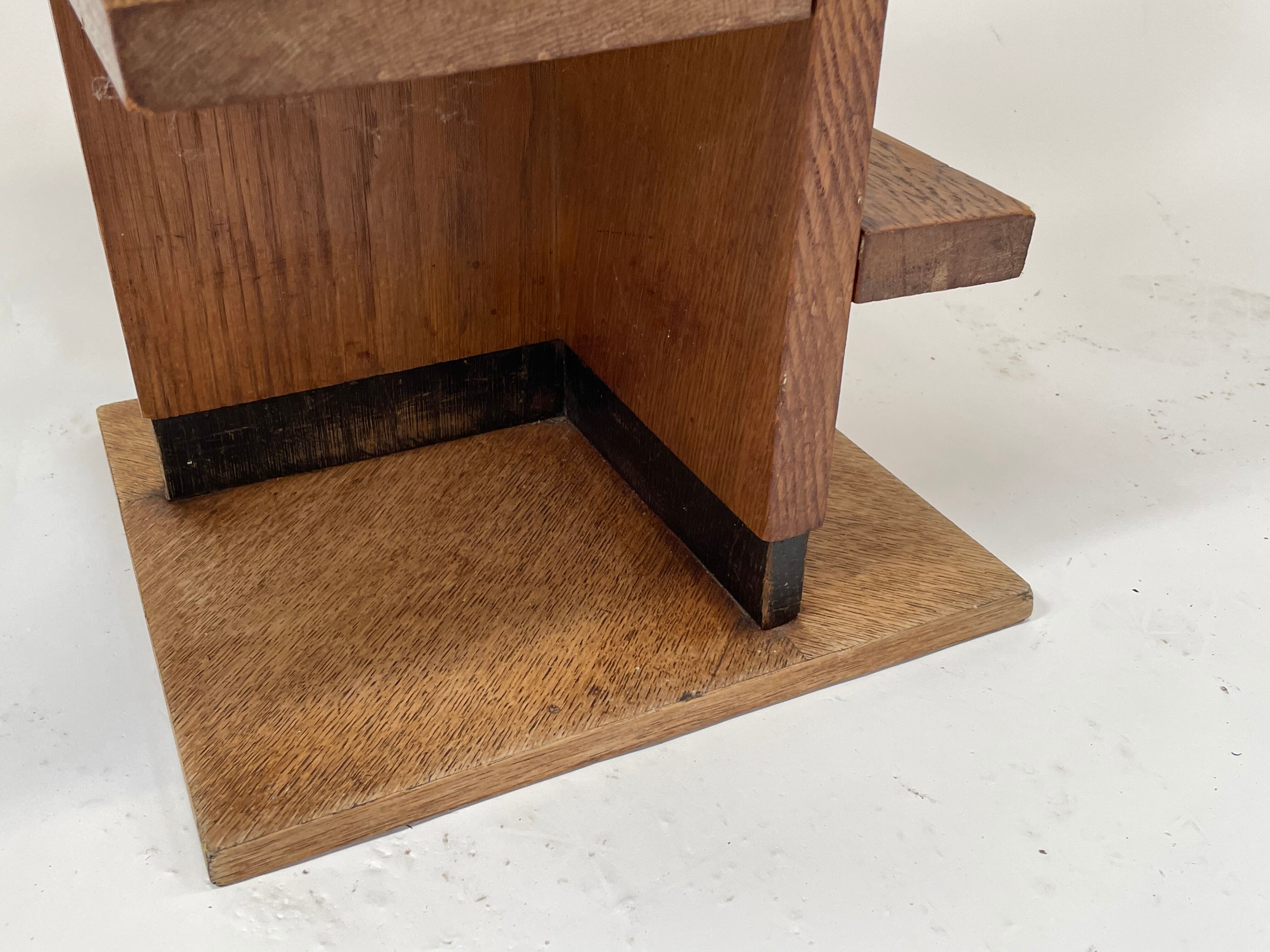 Art Deco side table design