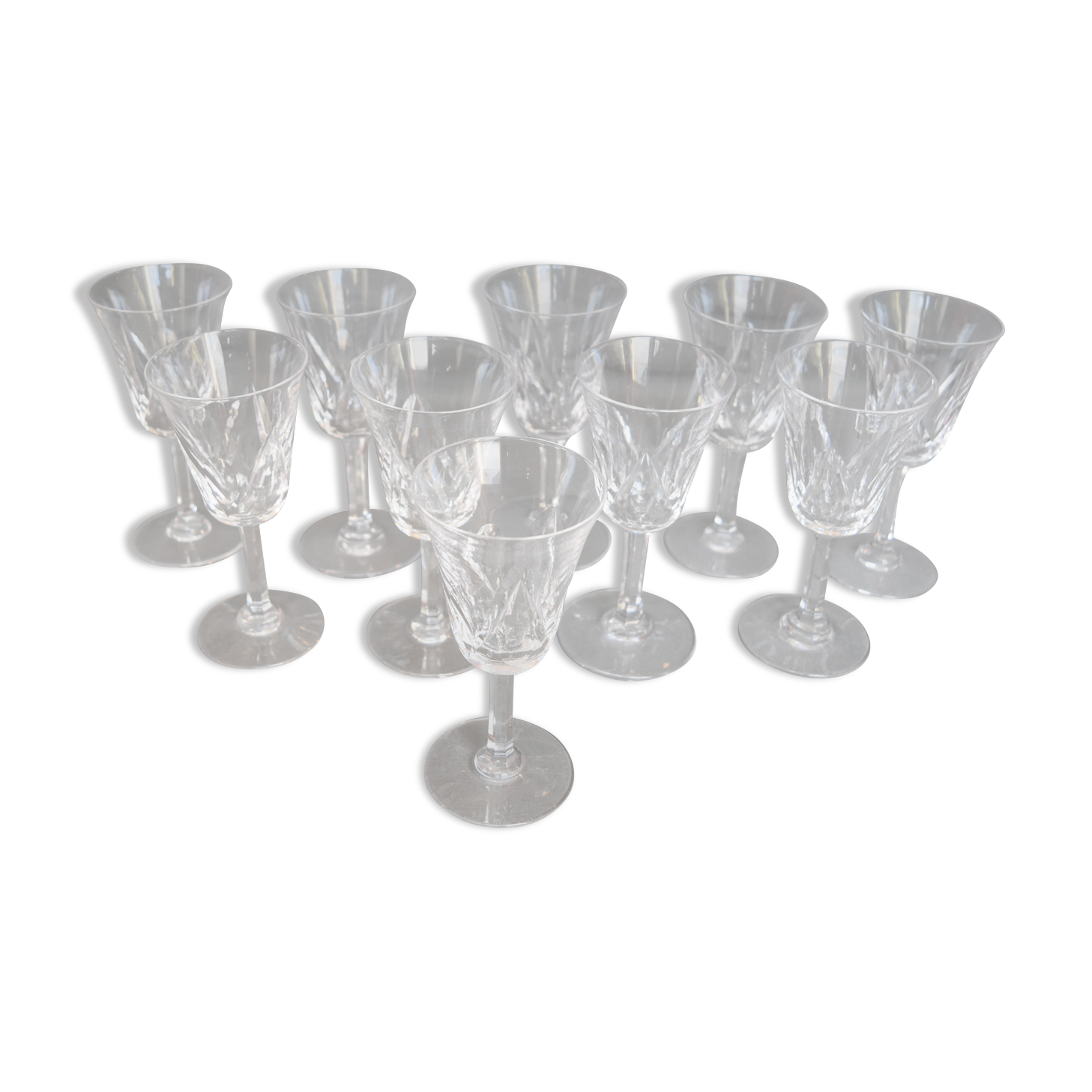 10 verres a vin en cristal taillé, Saint louis