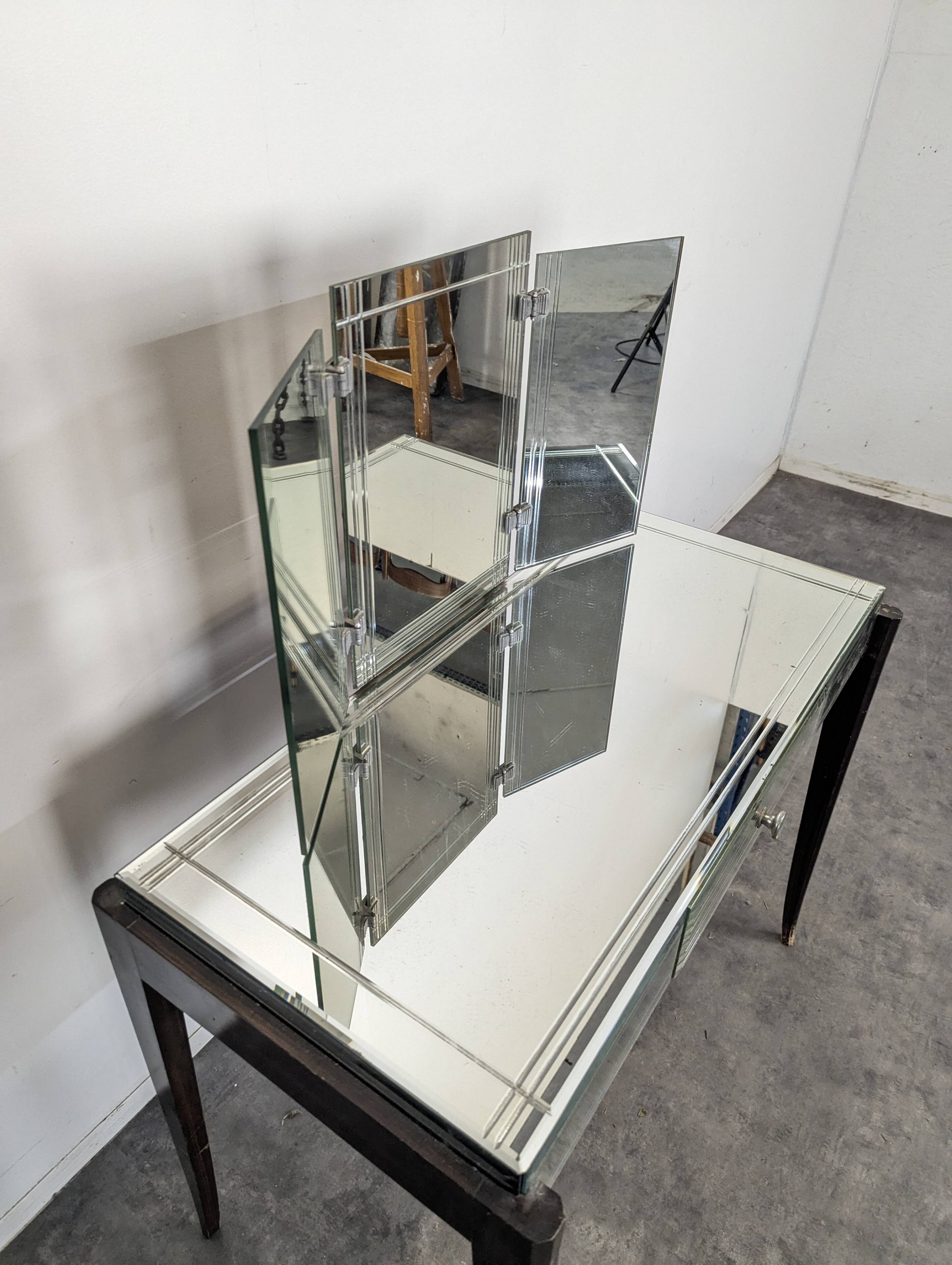 Coiffeuse Art Déco en miroirs