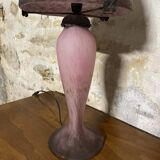 Mushroom lamp Le Verre Français in pink marbled glass