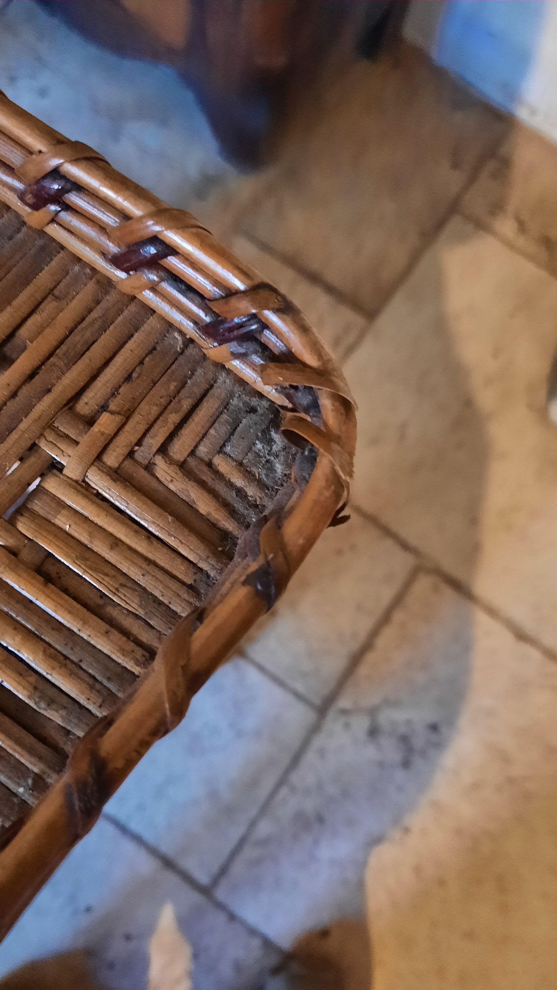 Wicker wheel service