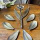 Individual flower-shaped ashtrays, solid brass, 1960s/70s