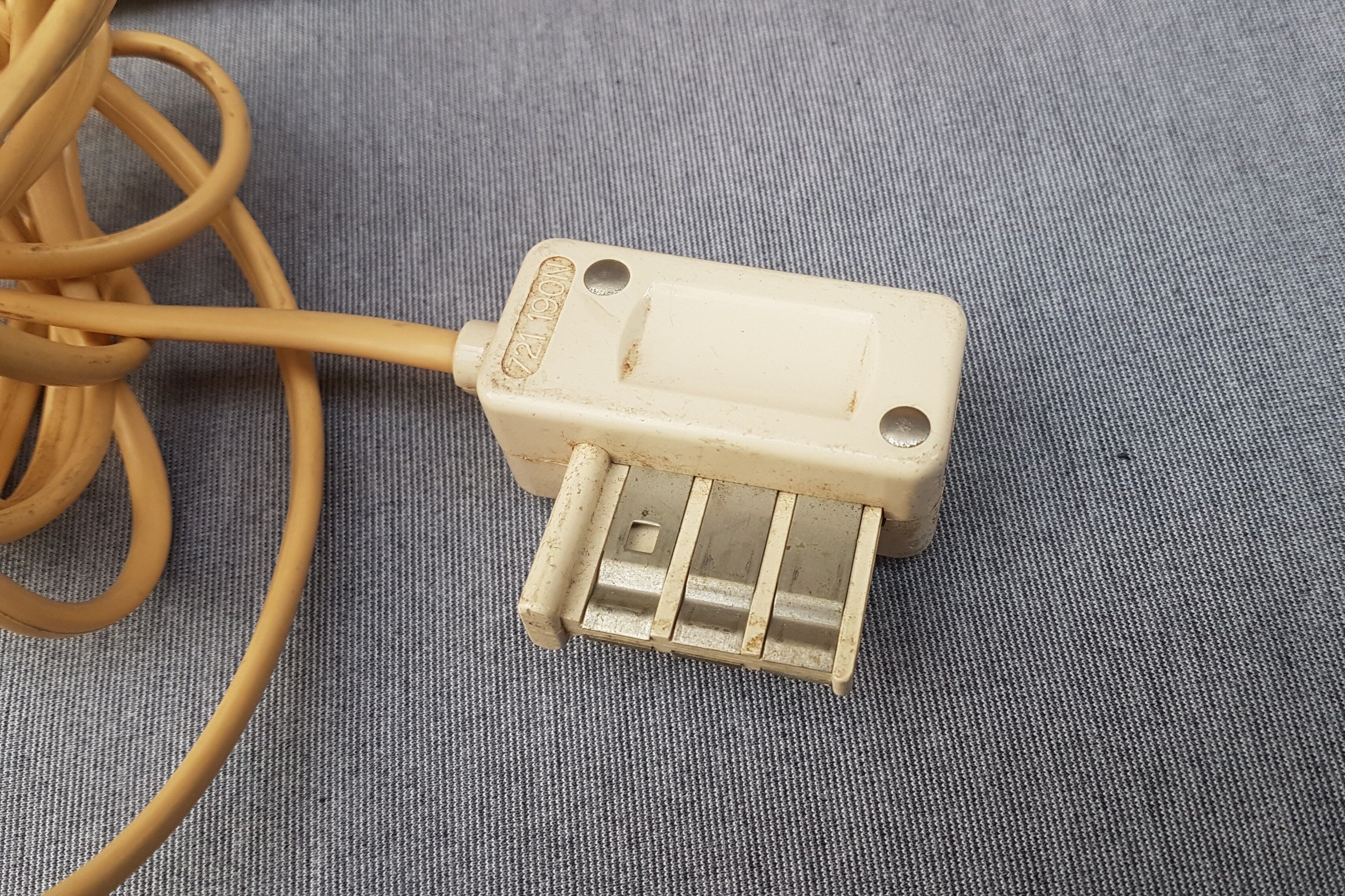 Téléphone vintage hpf modèle lady 1980