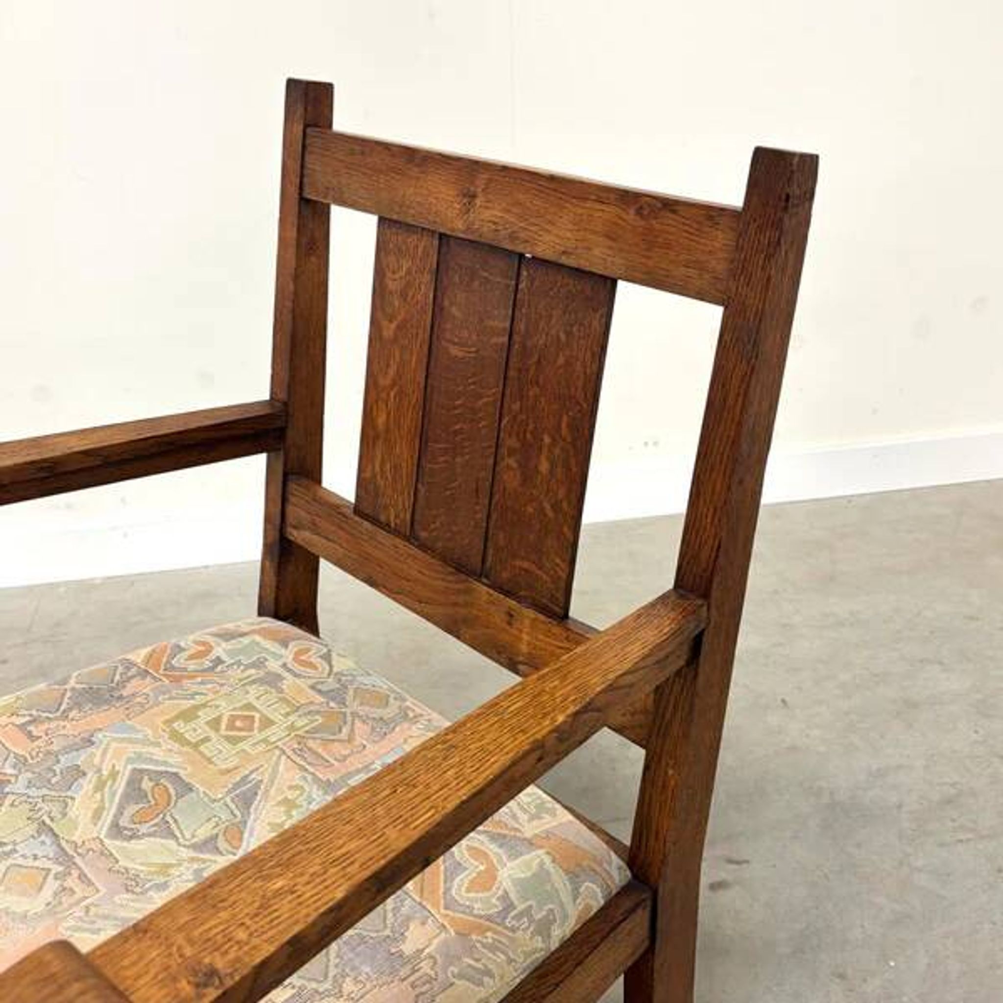 Fauteuil en chêne de l'École de La Haye, Art Déco néerlandais vers 1920 (2 sur 2)