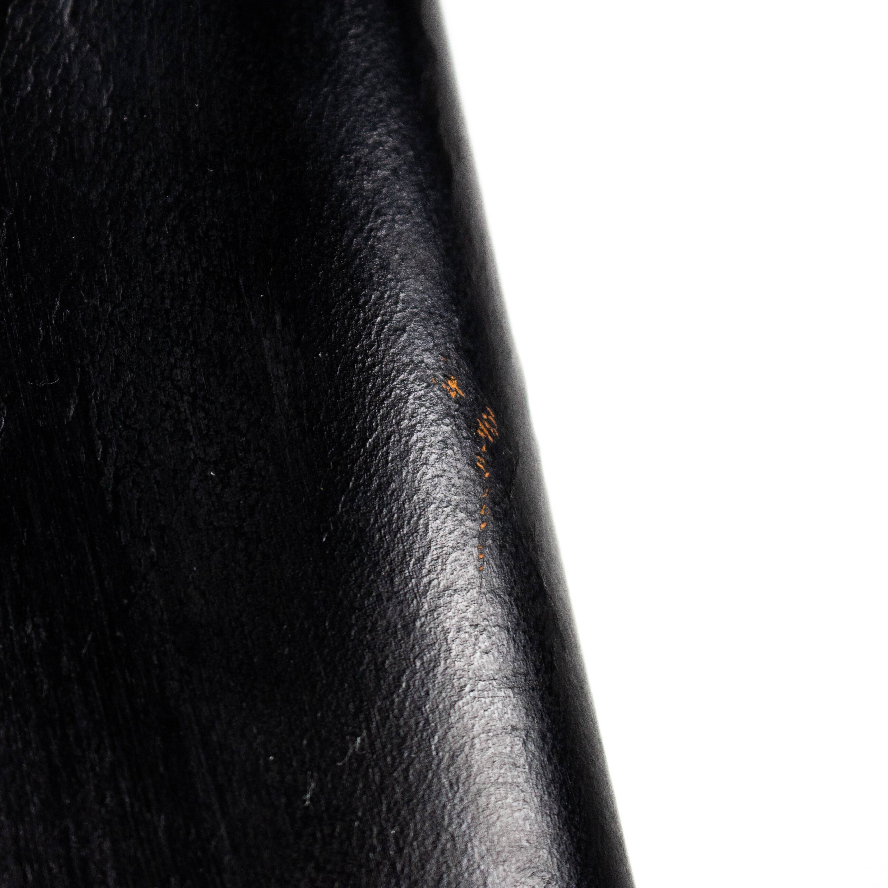 Pair of Matteo Grassi MG5 chairs in black leather and chrome