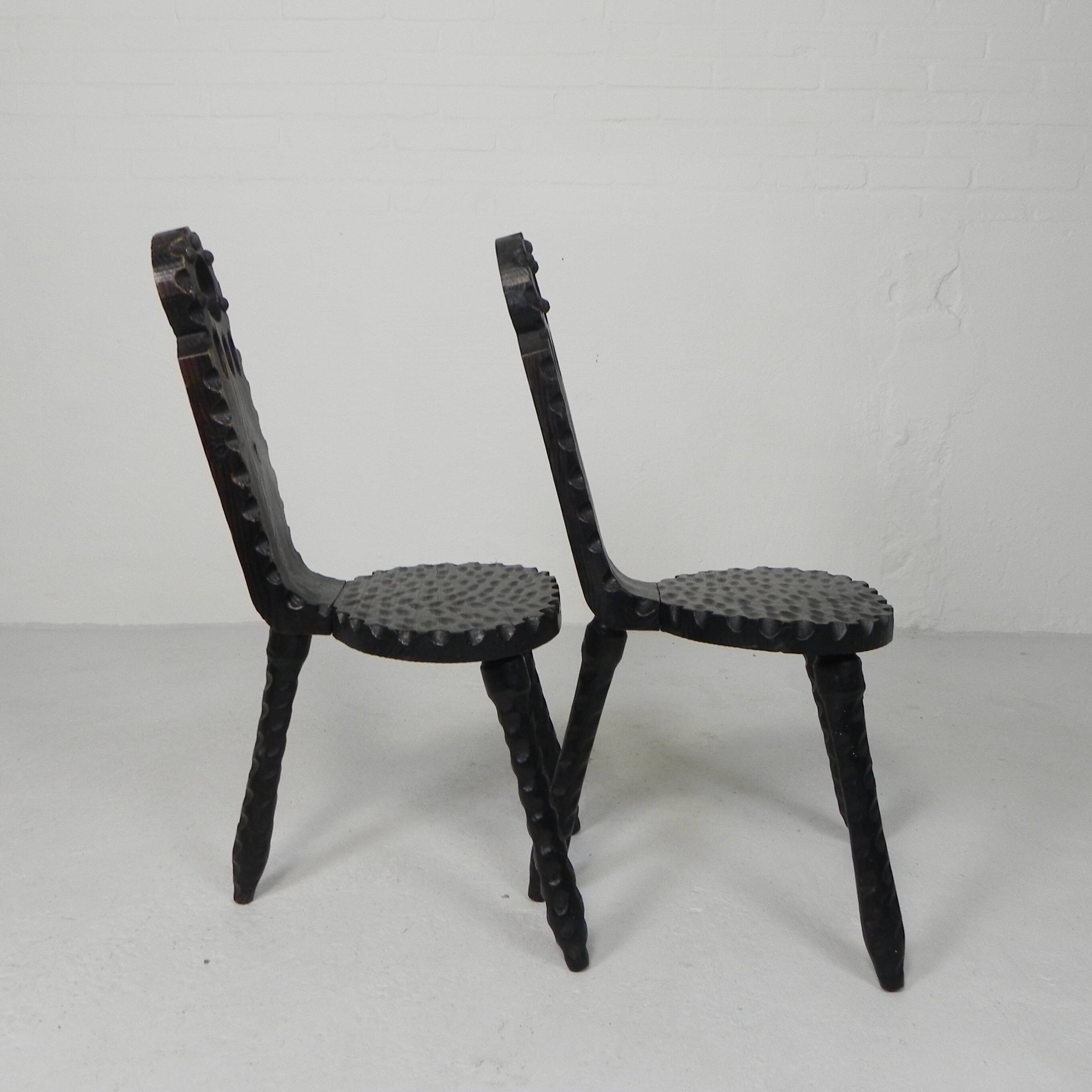 Set of 2 Spanish Brutalist chairs and coffee table, 1960s