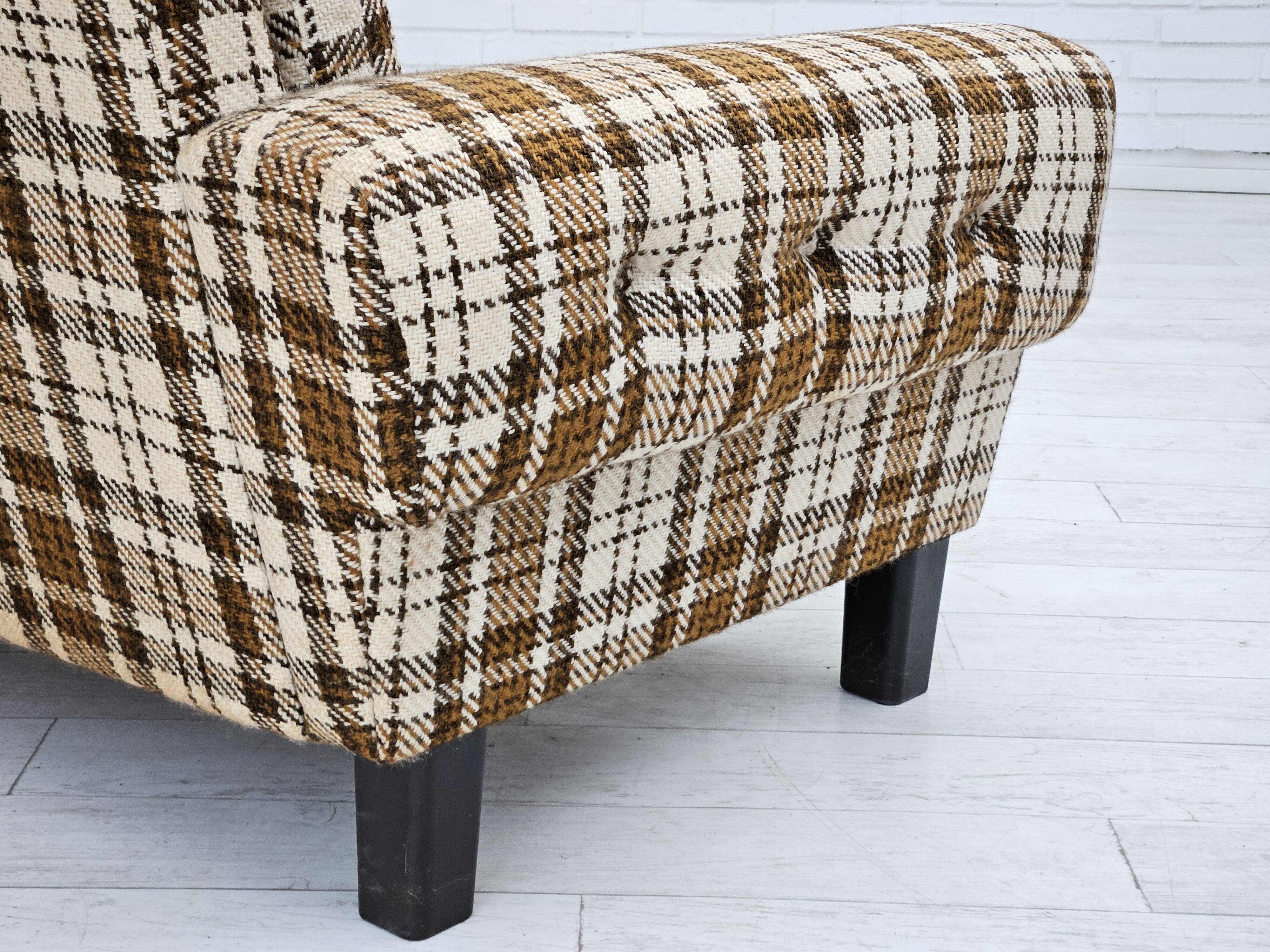 Années 1970, canapé danois 2 places