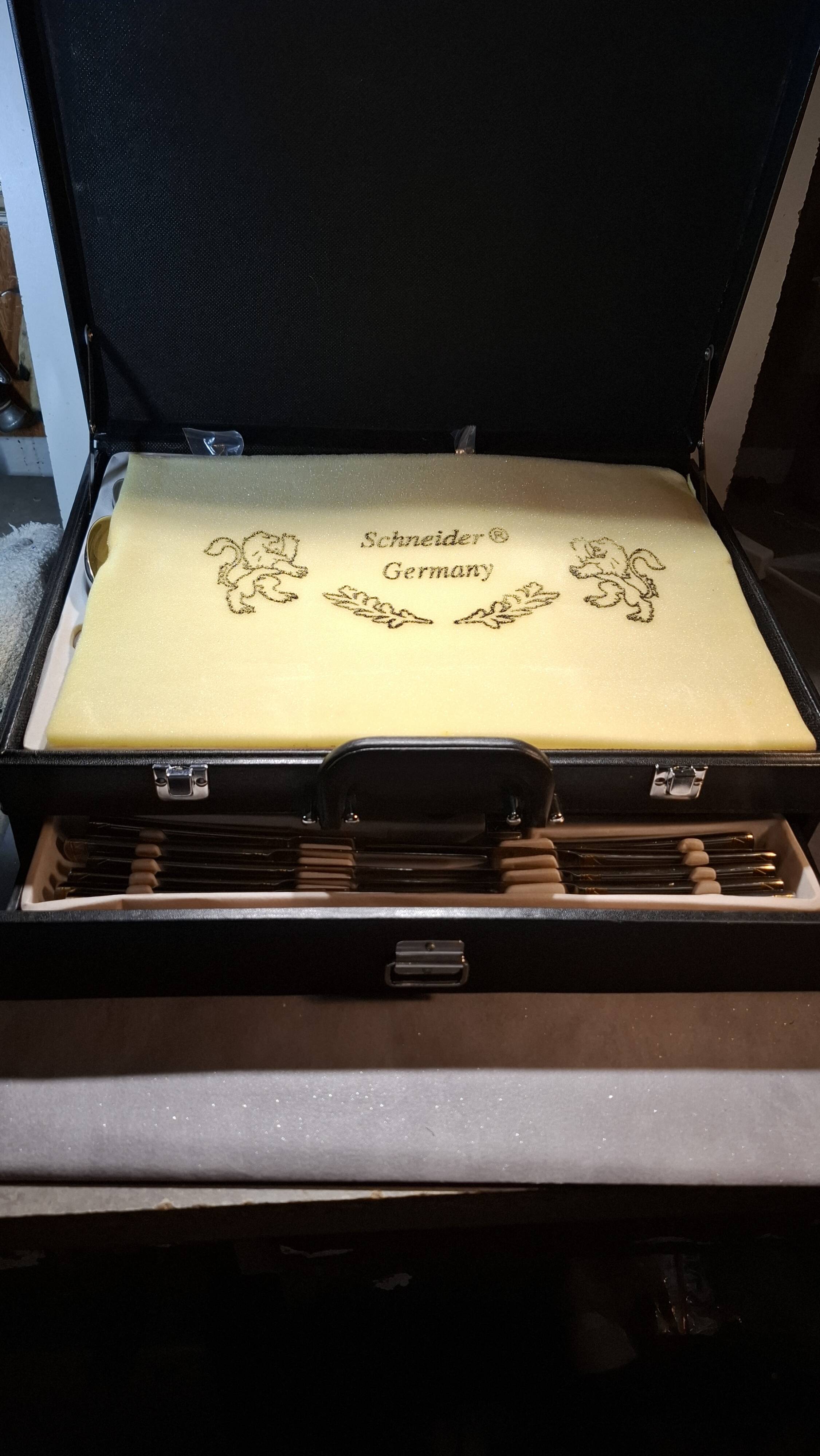 New complete Schneider cutlery set