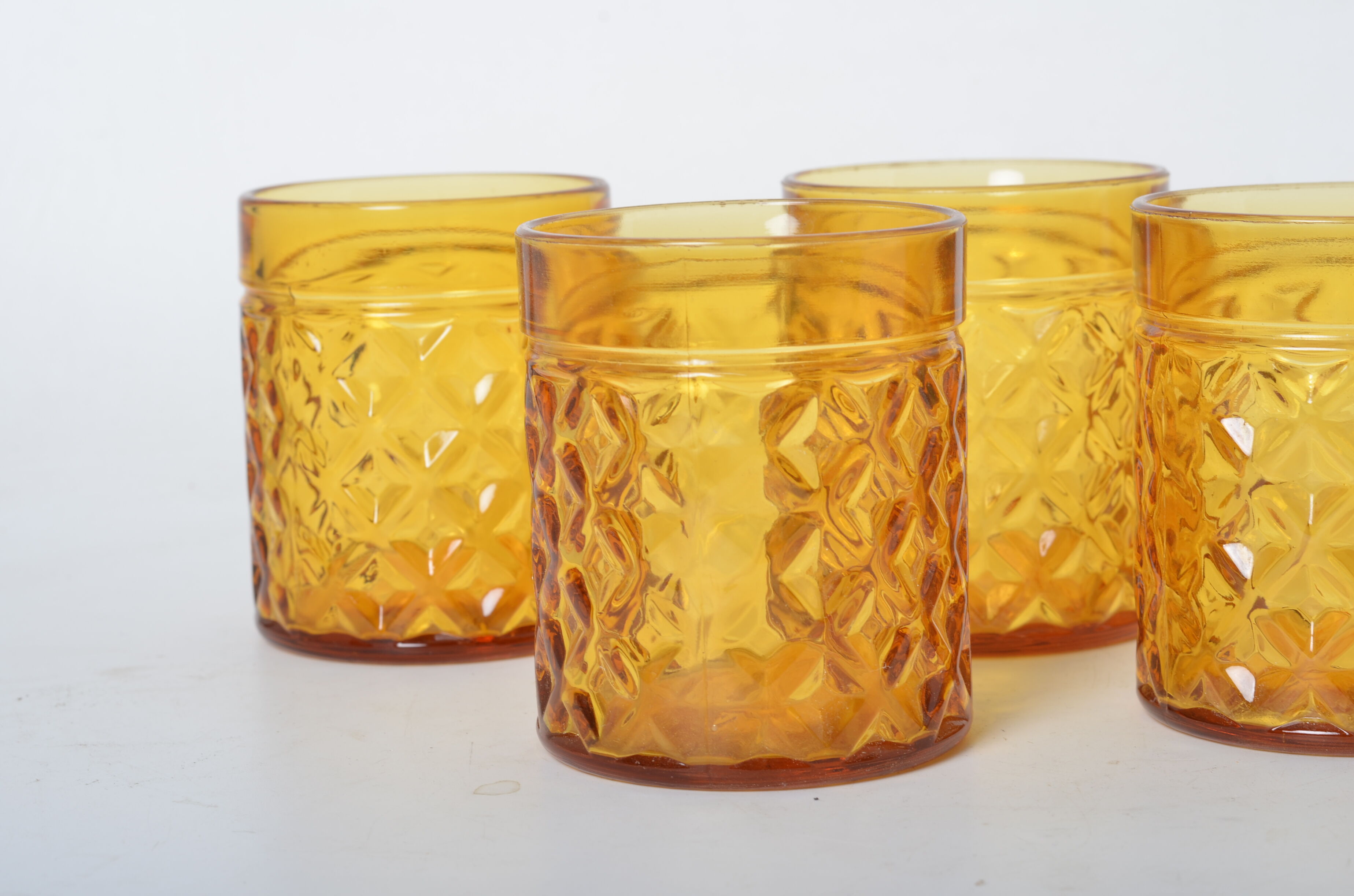 Pernod amber lenses