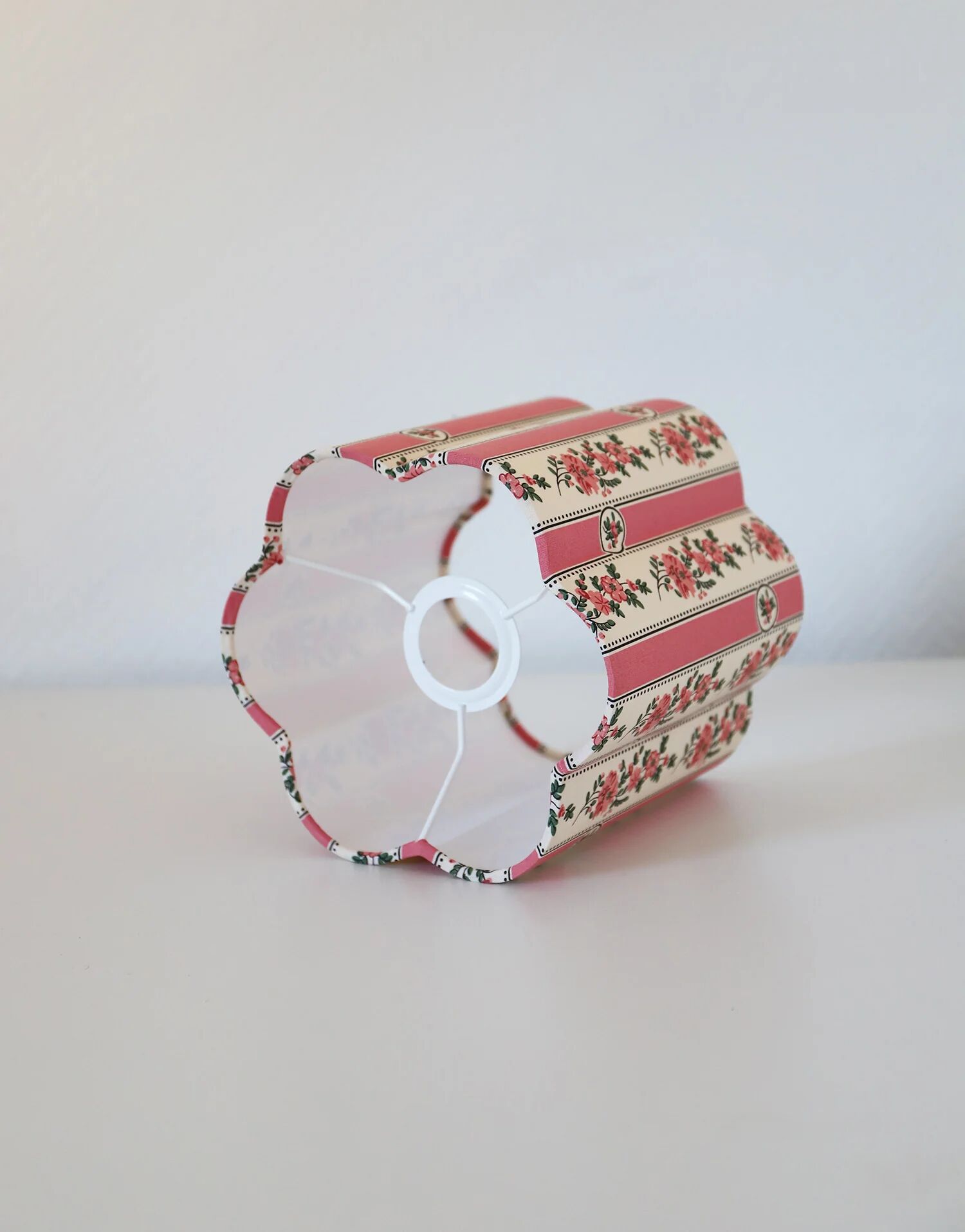 Flower-shaped lampshade Flora "pink overmount"