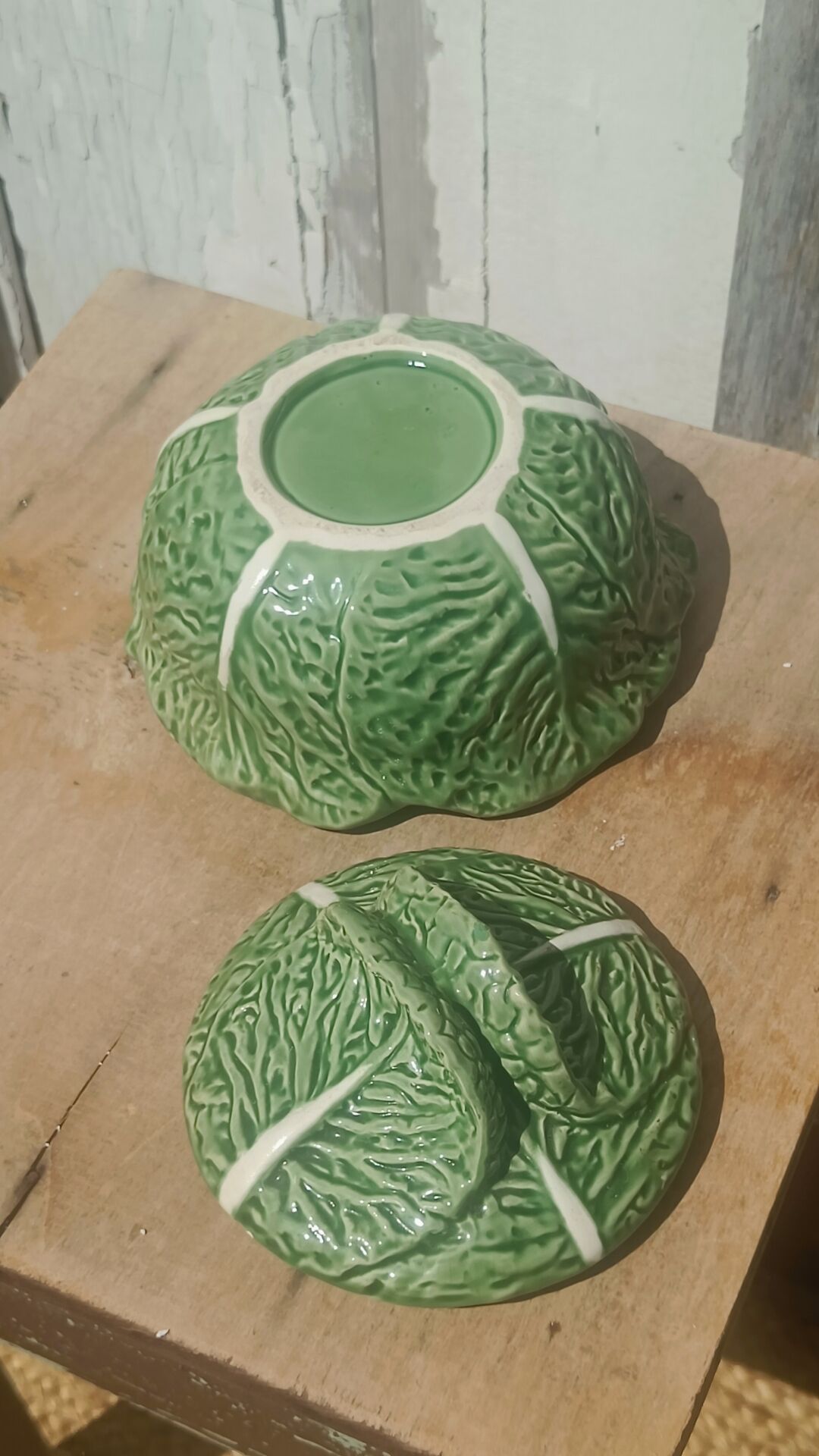 Vintage cabbage decor soup tureen