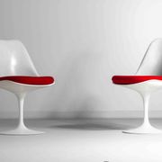 Beautiful set of 5 tulip chairs by Eero Saarinen for Knoll International, 1970s