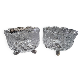 2 pots en verre sculpté