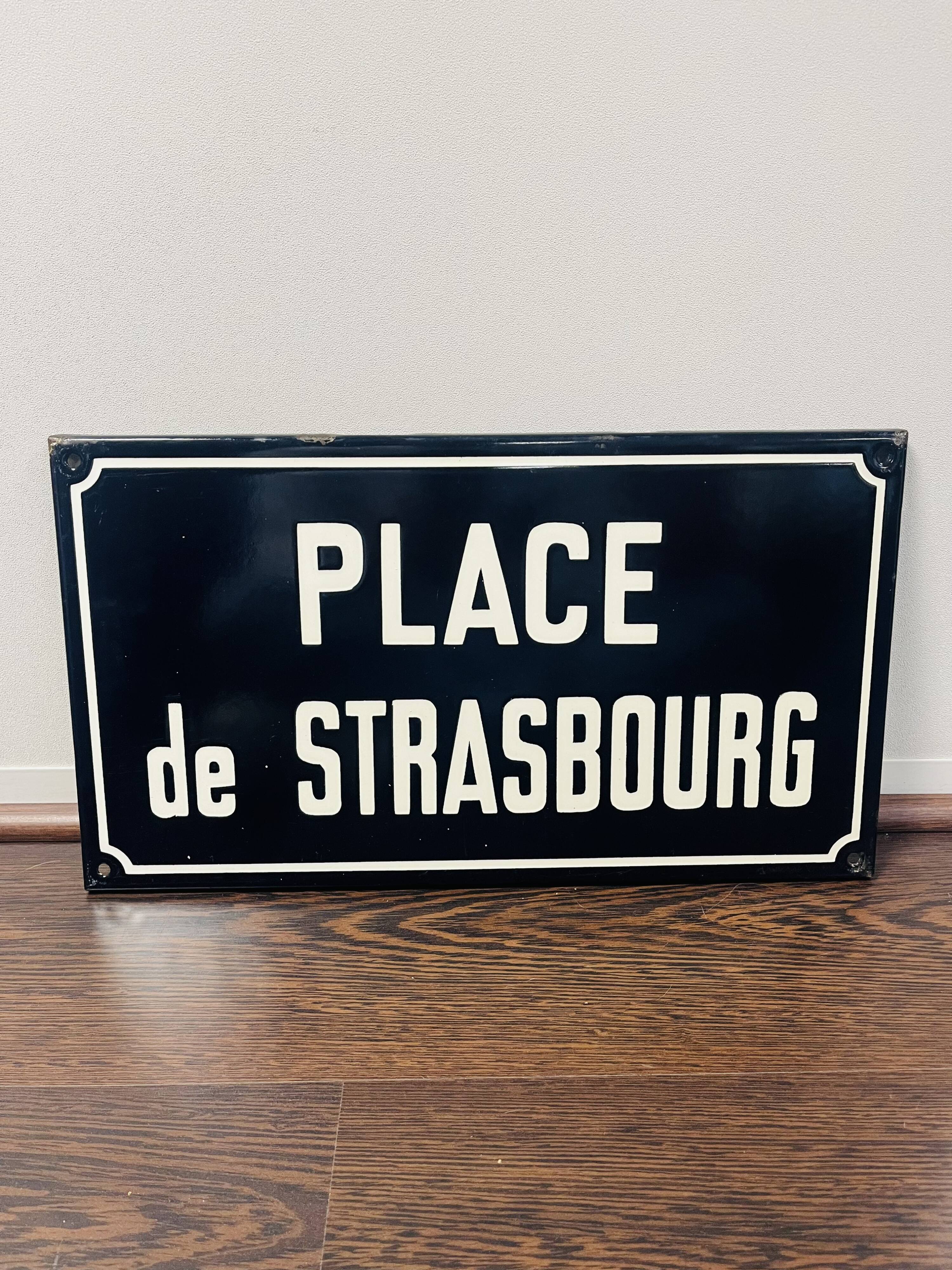 Enamelled street sign "place de strasbourg"