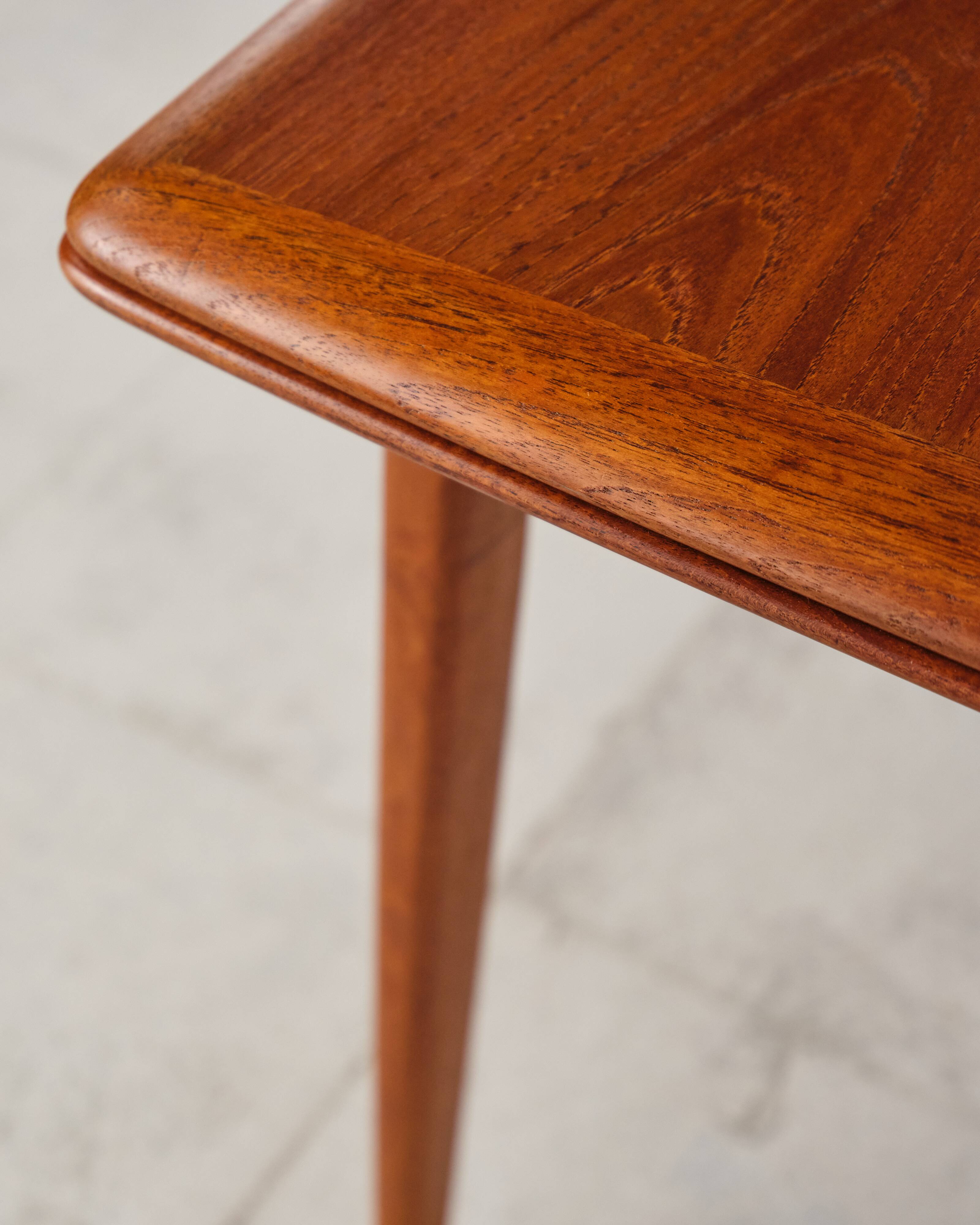 Extendable table by Svend Aage Madsen for K. Knudsen & Son