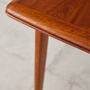 Table extensible par Svend Aage Madsen pour K. Knudsen & Søn