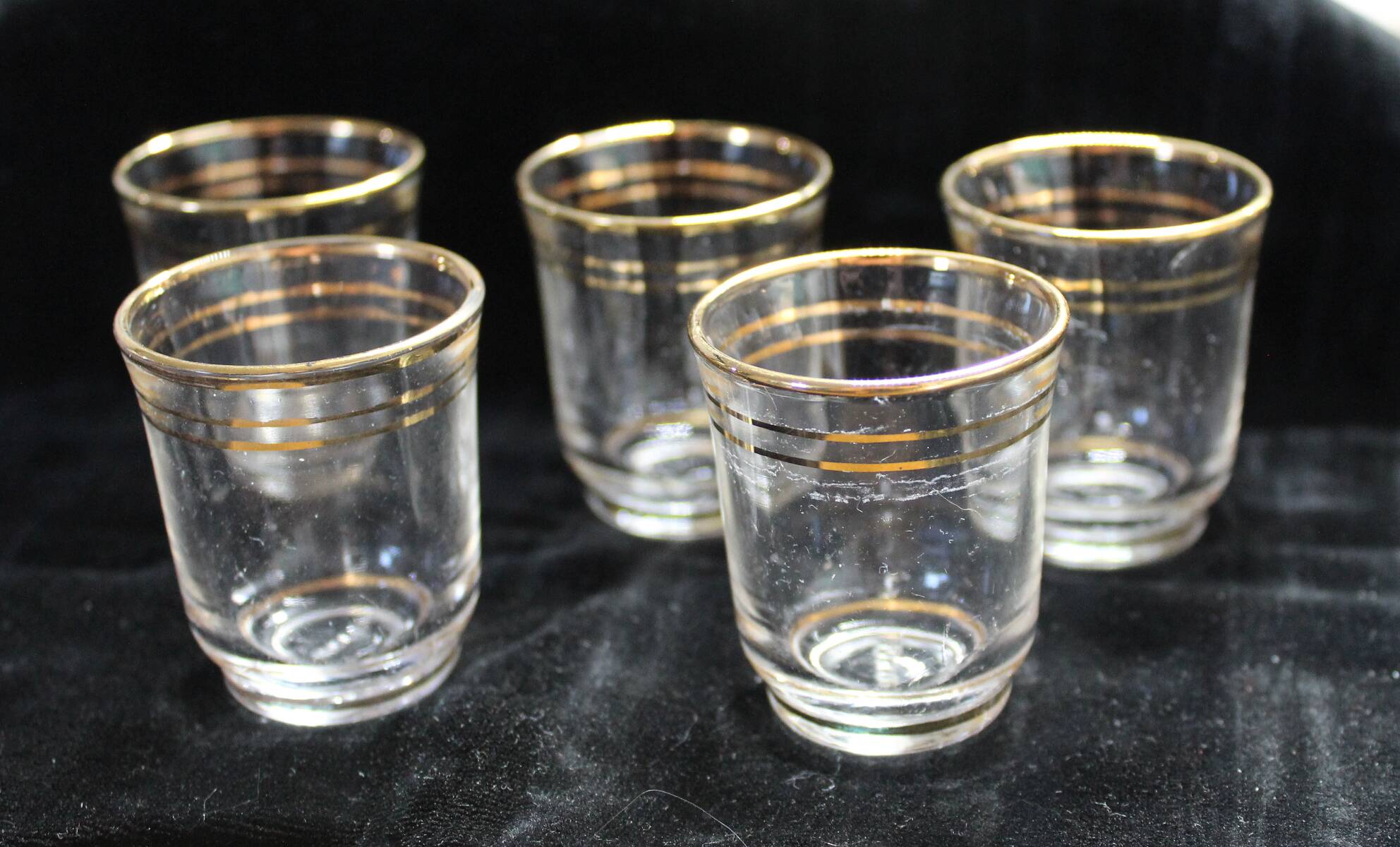 Set of 5 liqueur glasses with golden threads - Art Deco 1940 certified
