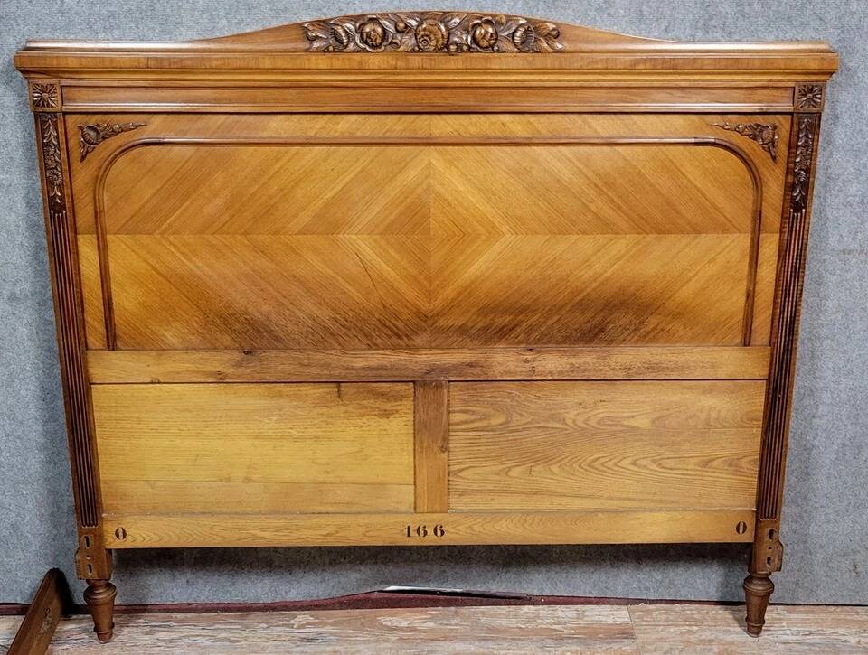 Art Deco period centre bed in marquetry circa 1930-1940