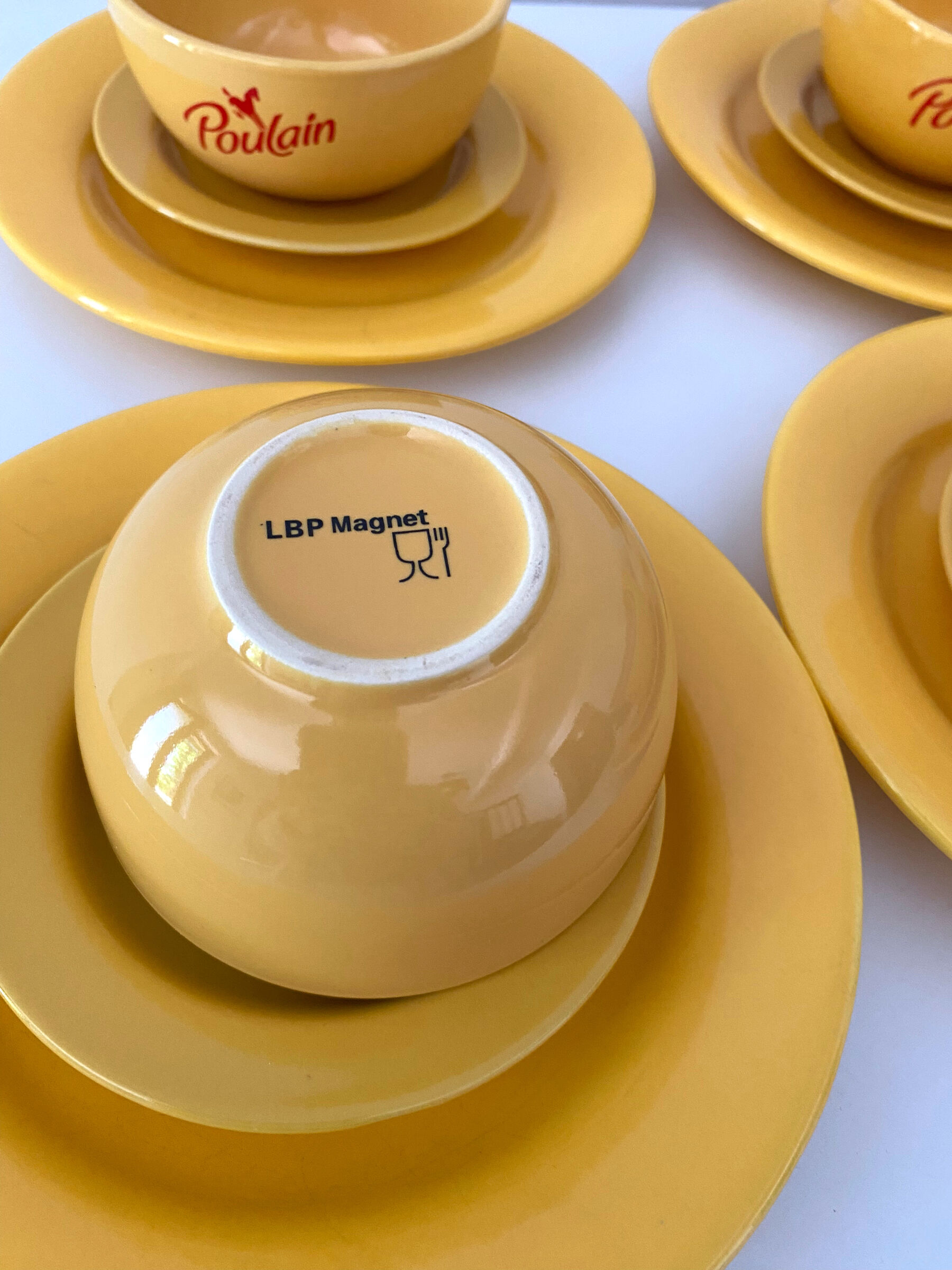 4 bowls Foal and dessert plates