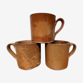 Set of 3 sandstone cups