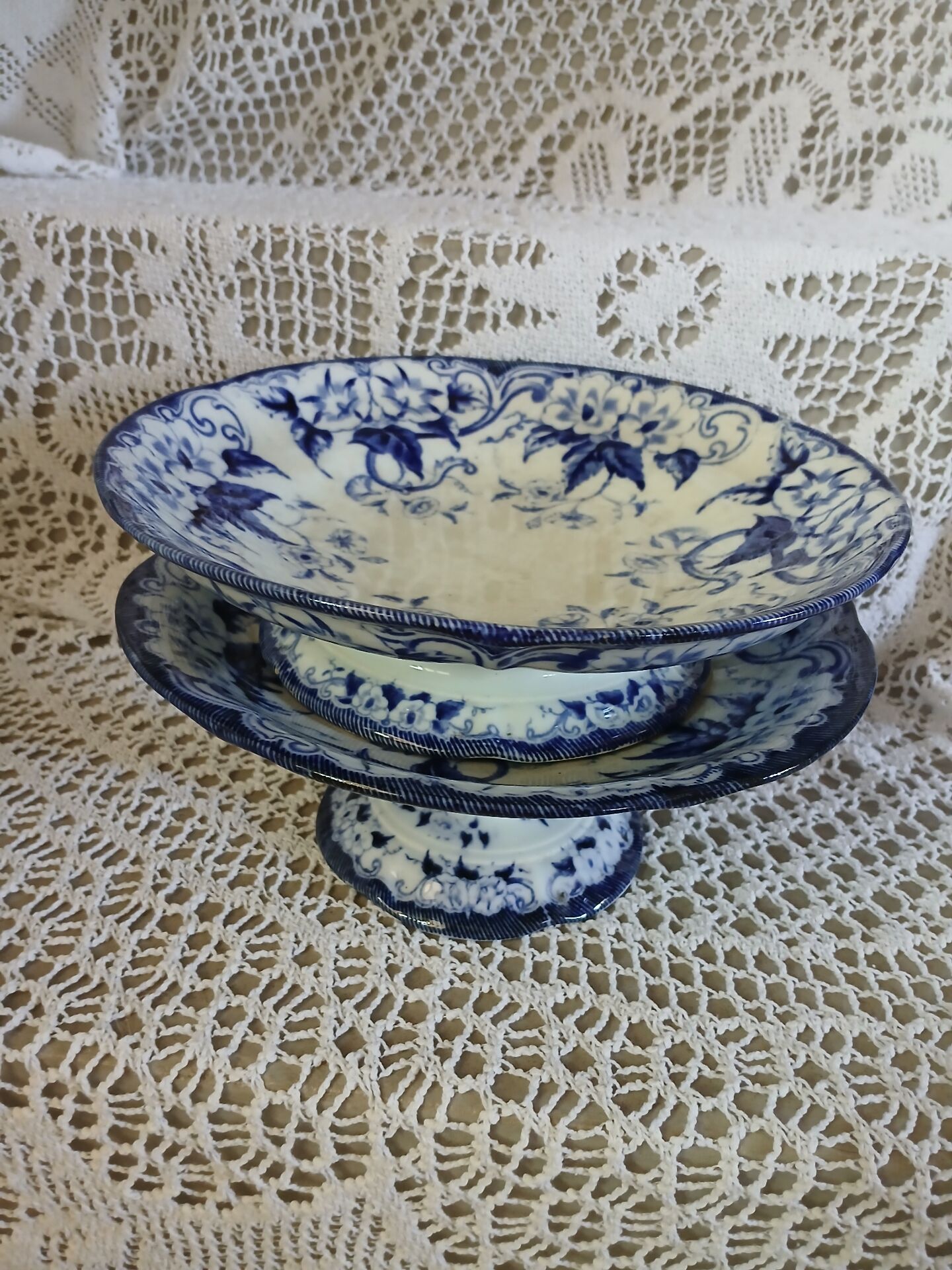 2 antique compotiers in Creil and Montereau ironstone.