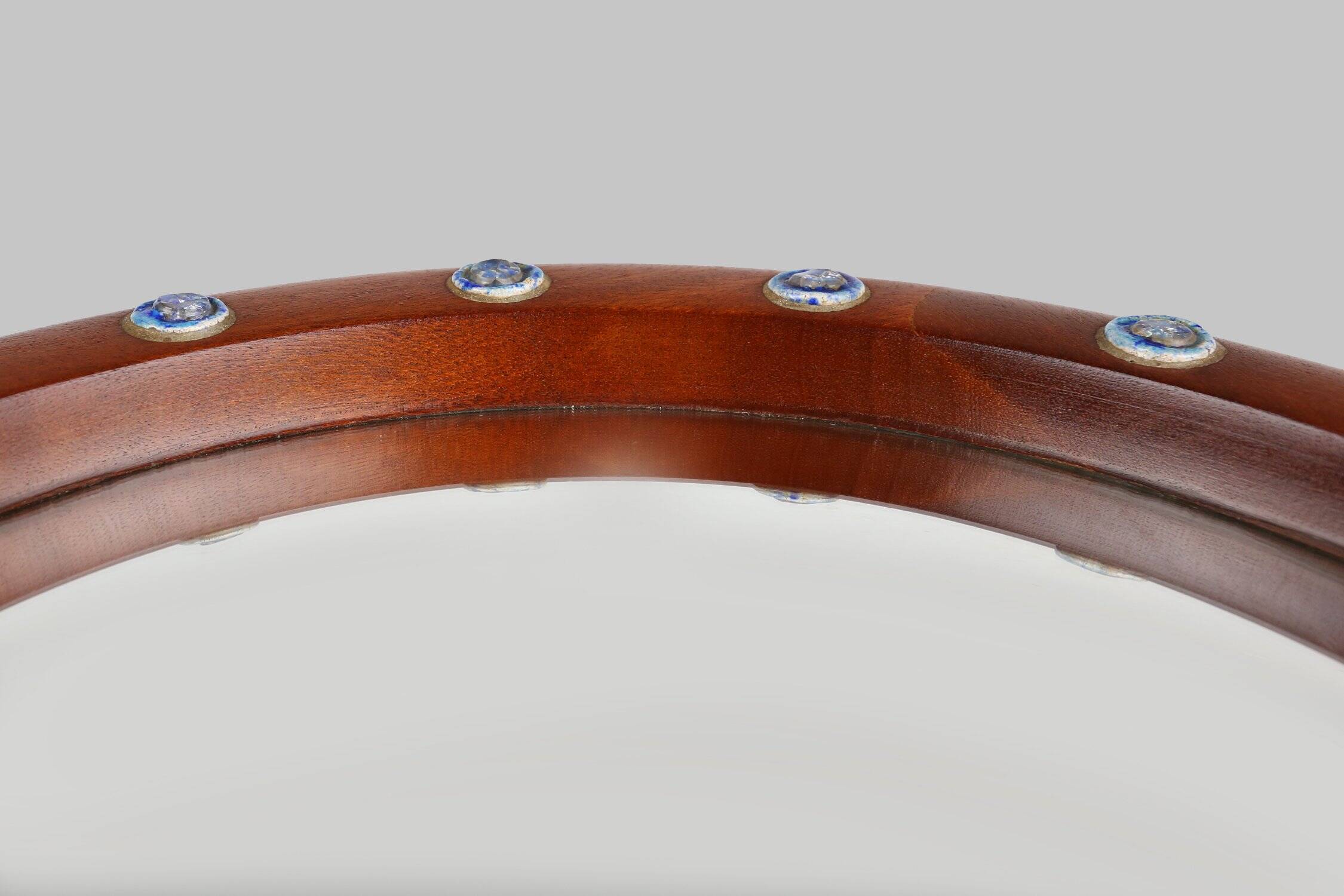 French round wooden mirror with elegant blue and white glass decoration, 19