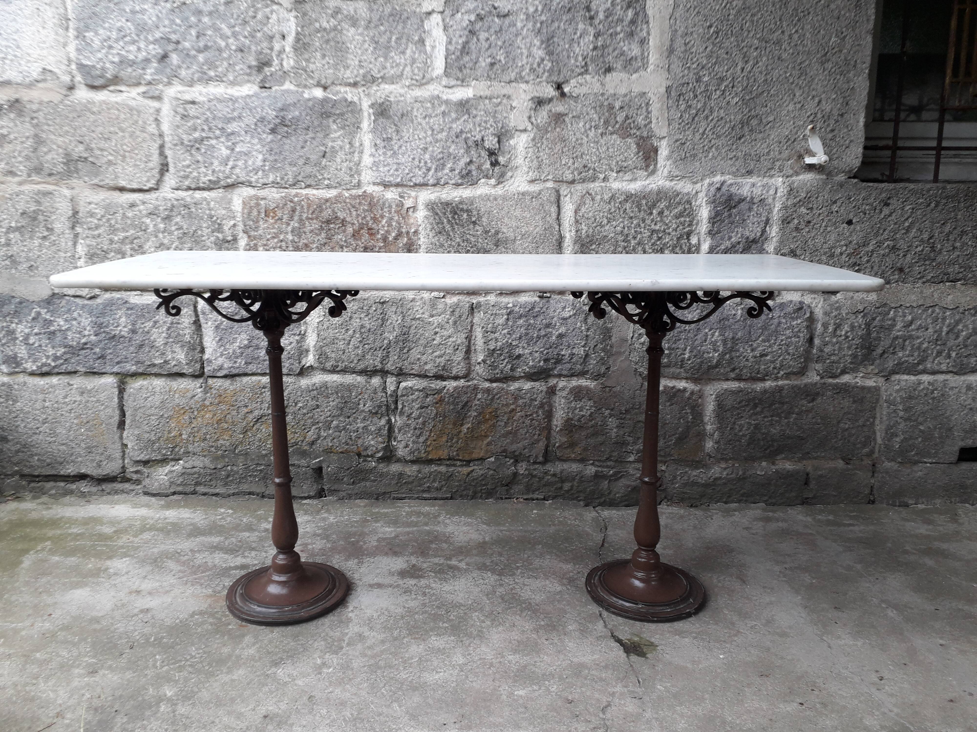 Bistro table marble top 145.5 cm