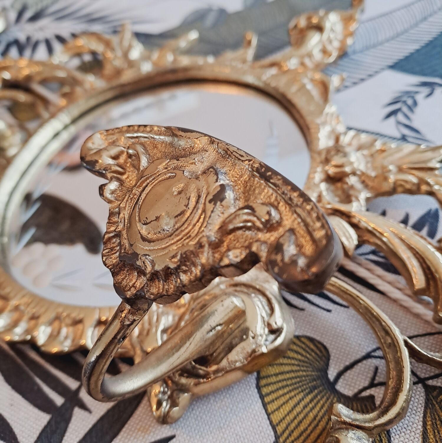 Bronze wall coat rack with chiseled mirror