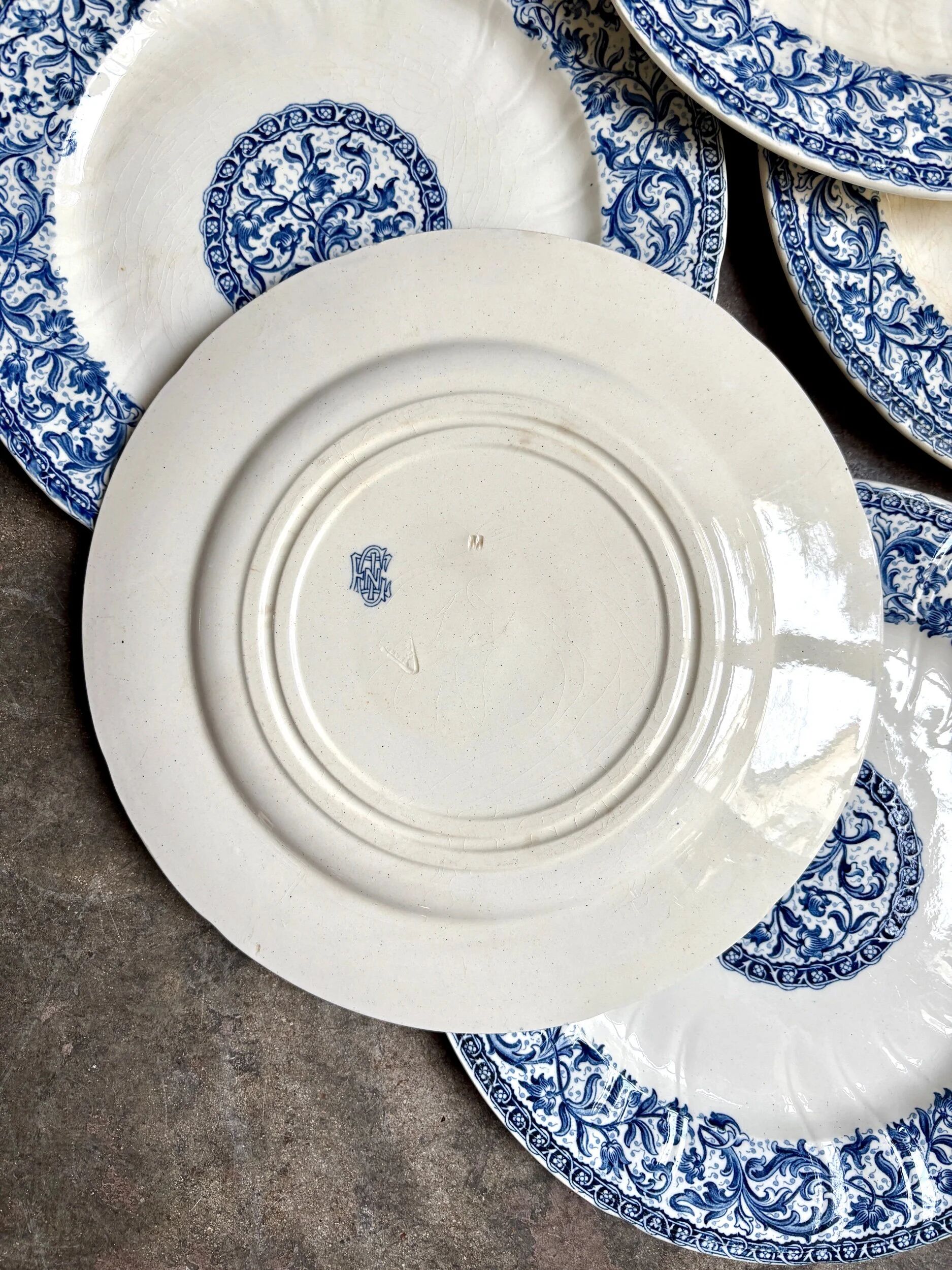 6 blue ironstone dinner plates from Gien