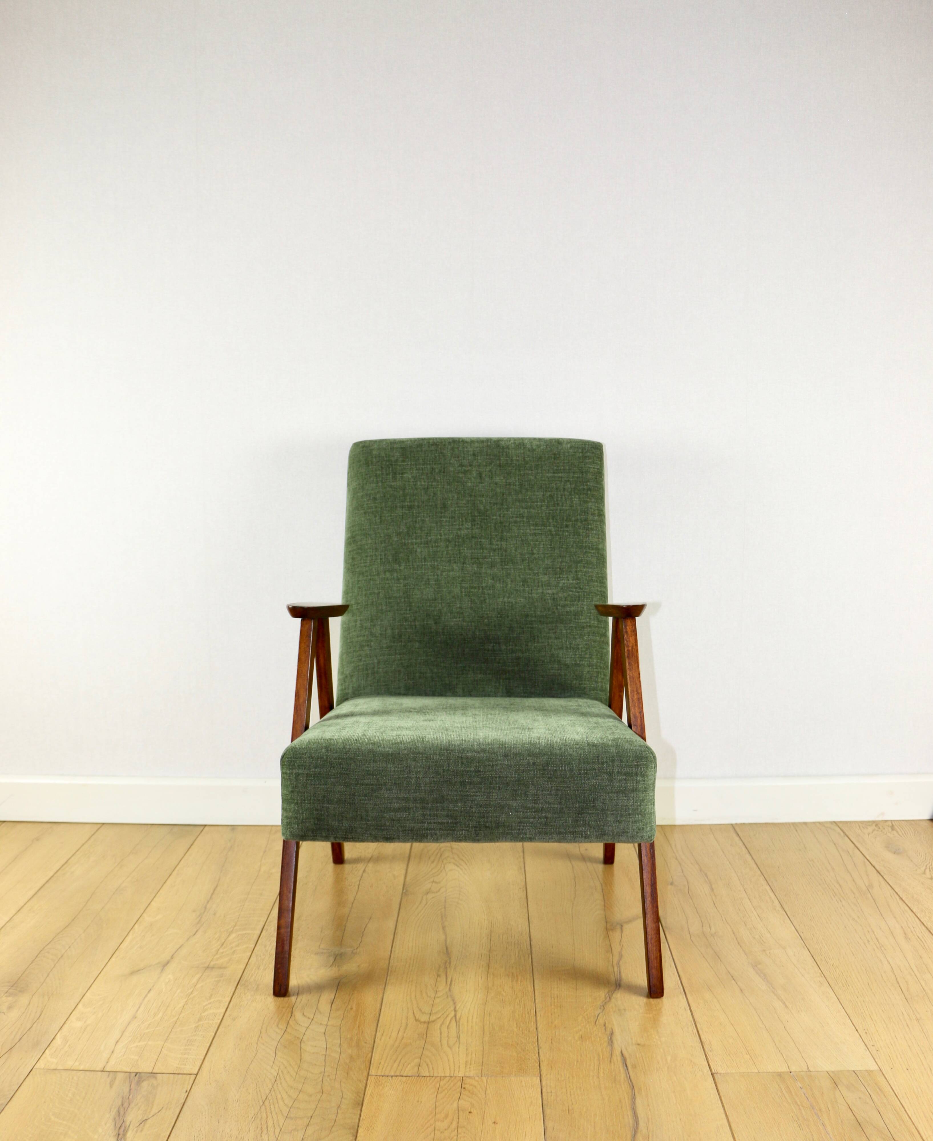Classic green olive structural armchair like Chierowski