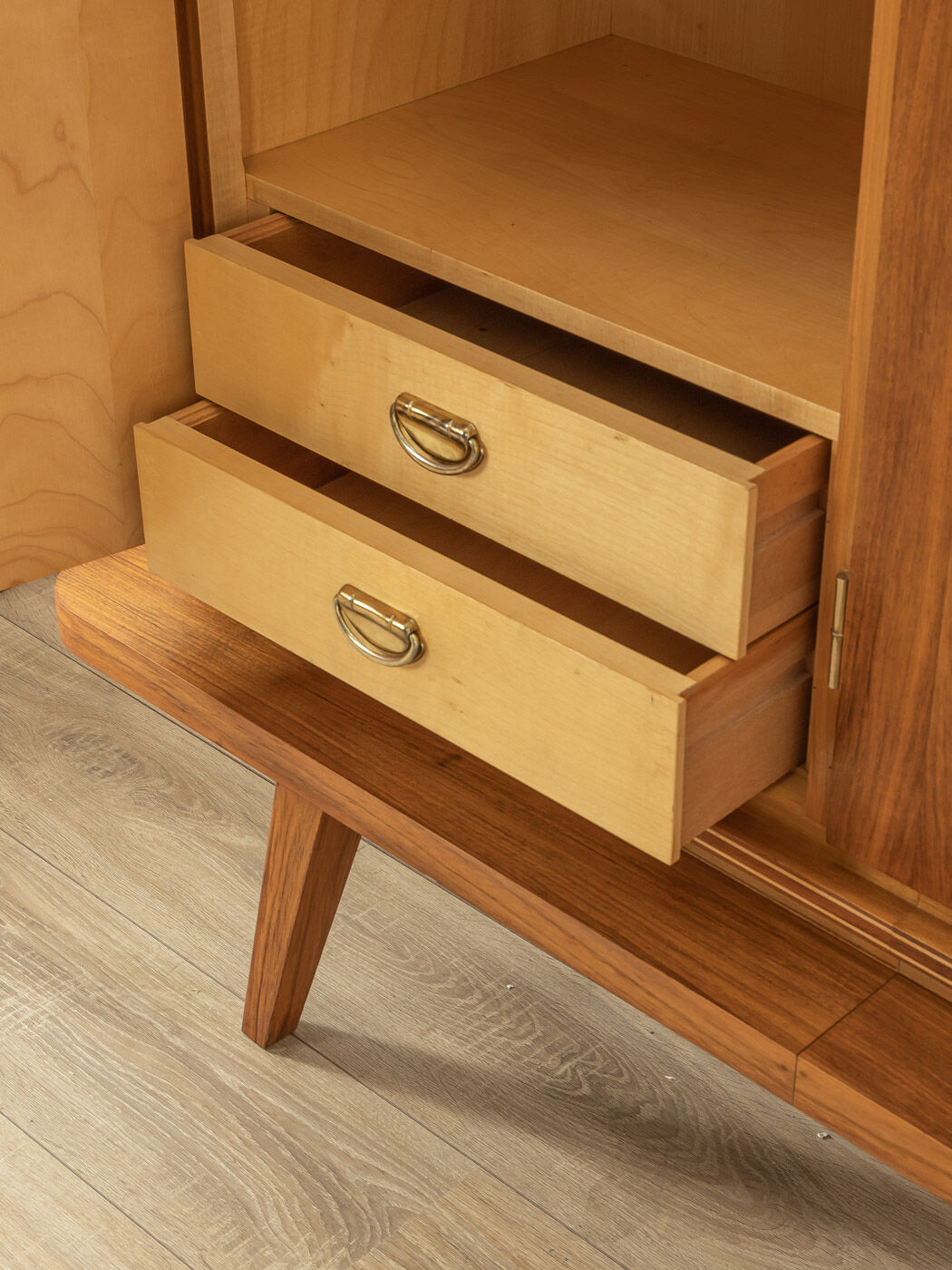 1950s dresser, musterring