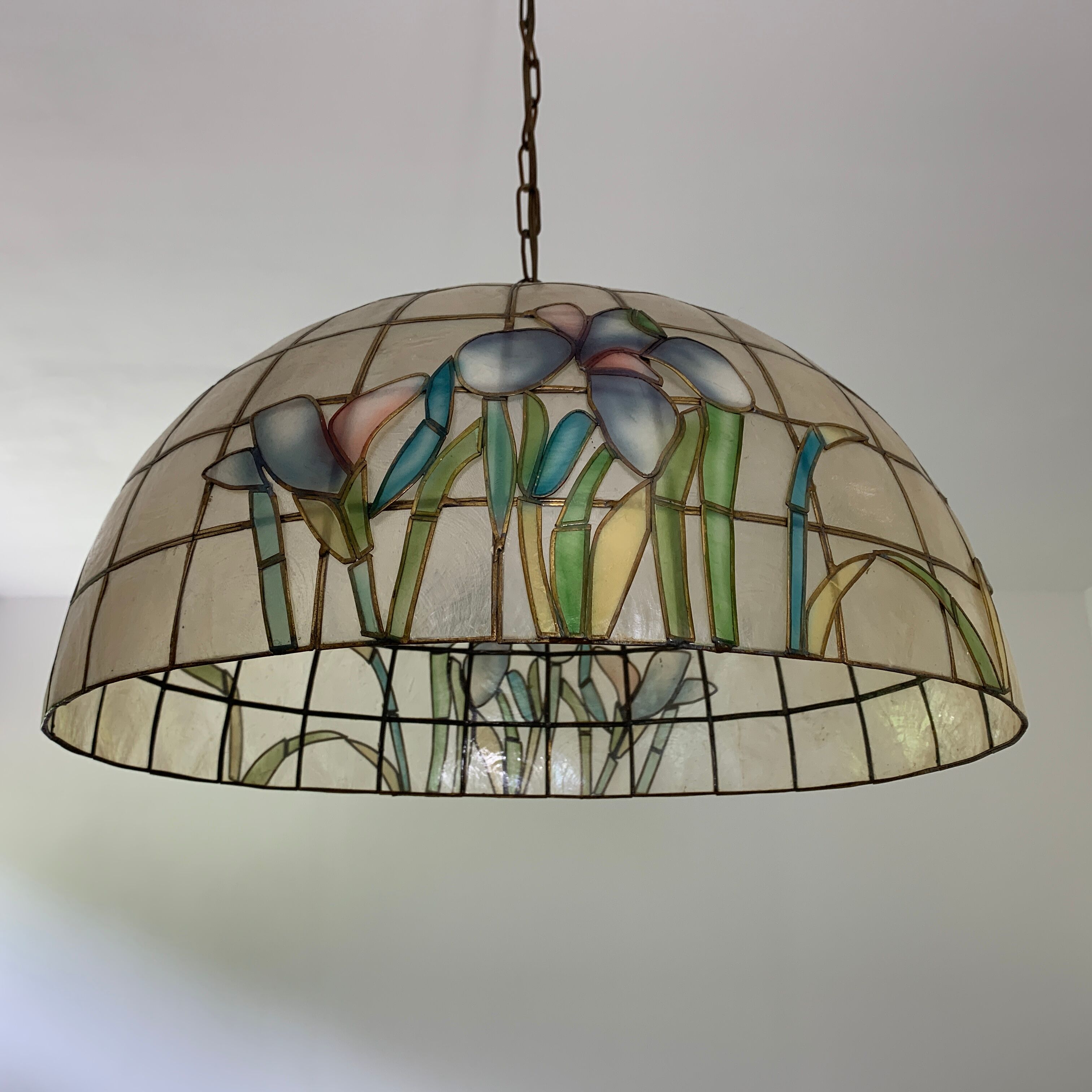 Capiz mother-of-pearl hanging  floral pattern