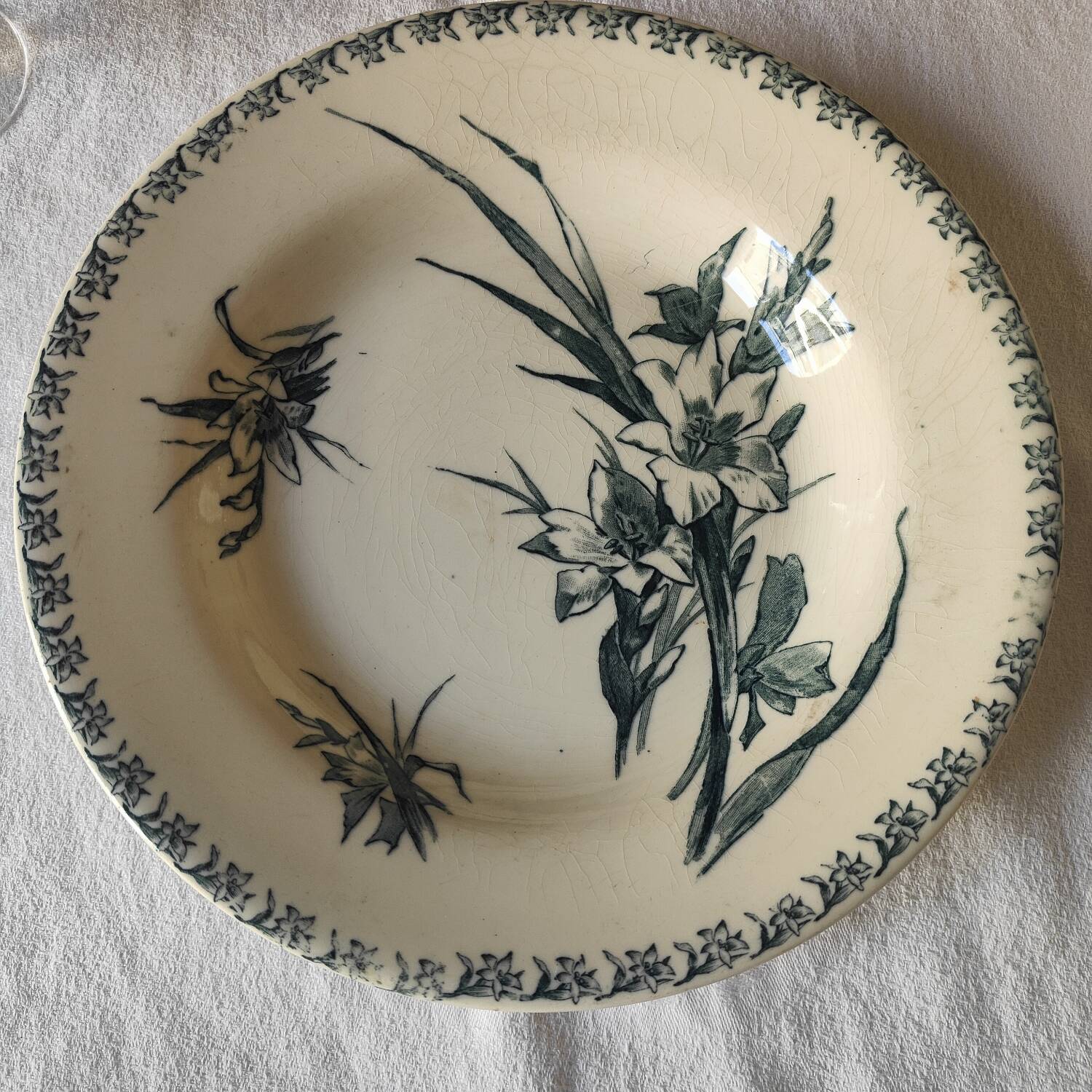 Ironware plate