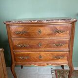 Small Louis XV chest of drawers – veined pink marble