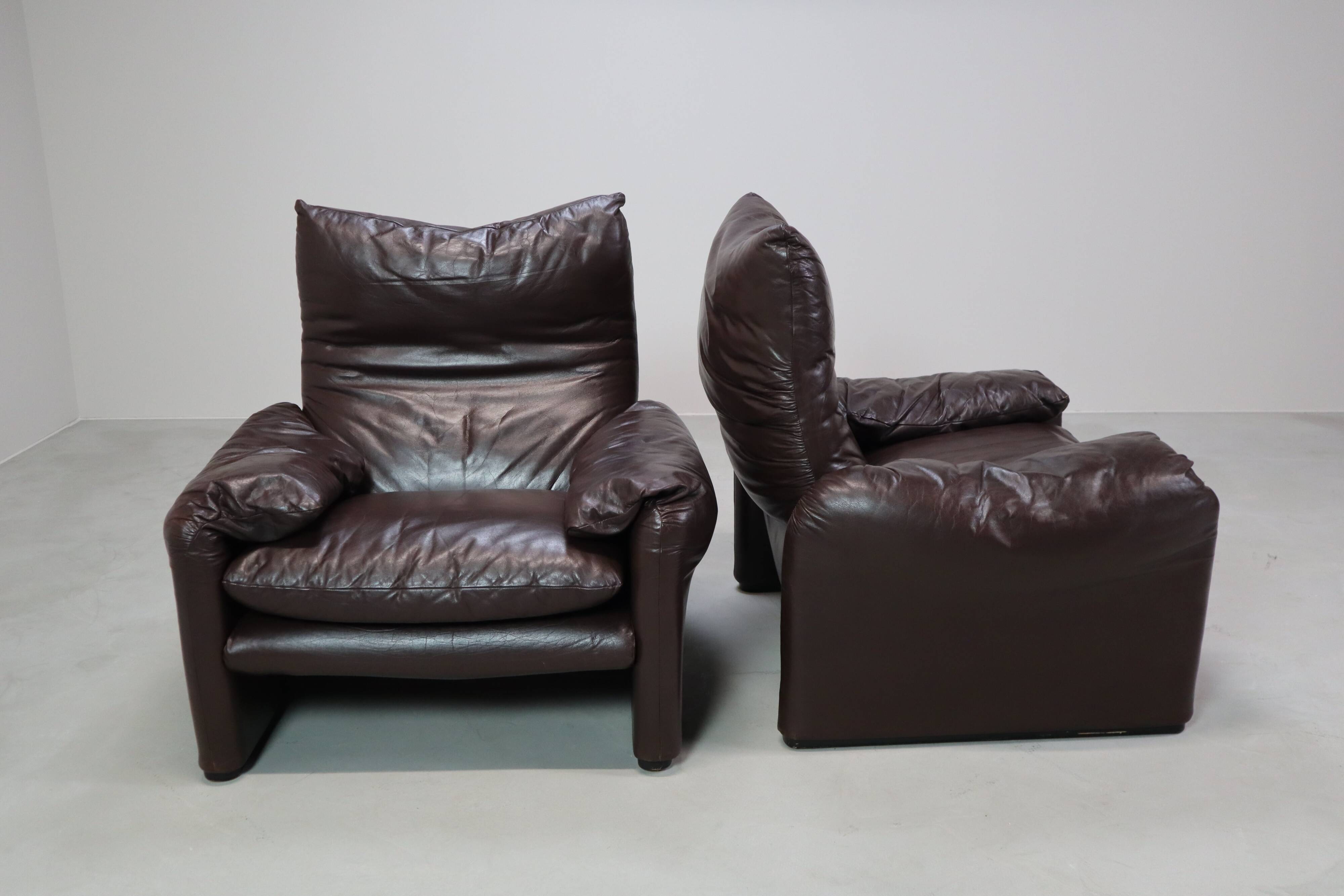 Pair of Maralunga leather armchairs by Vico Magistretti for Cassina, 1974