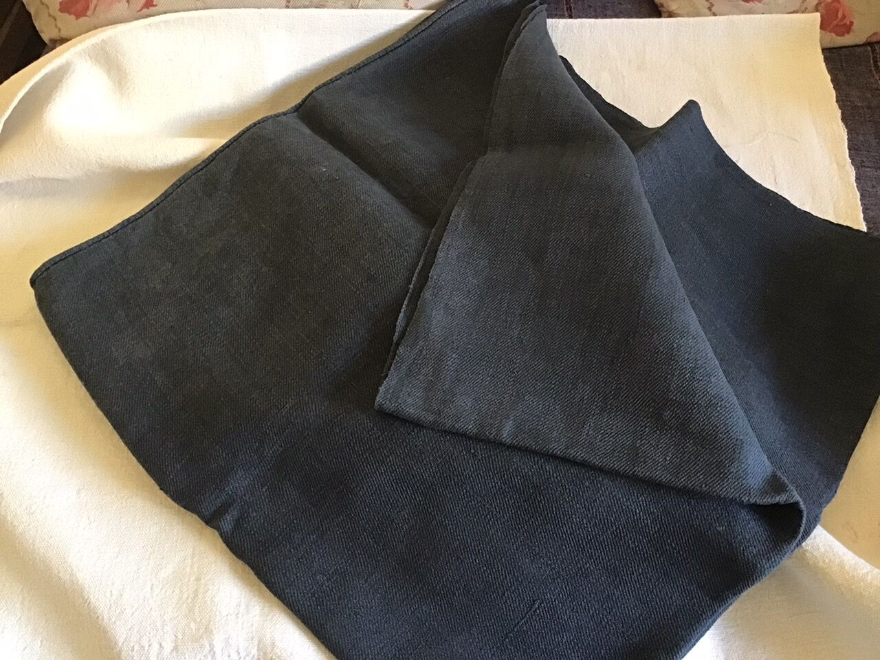 Farmcloth in old dark gray linen