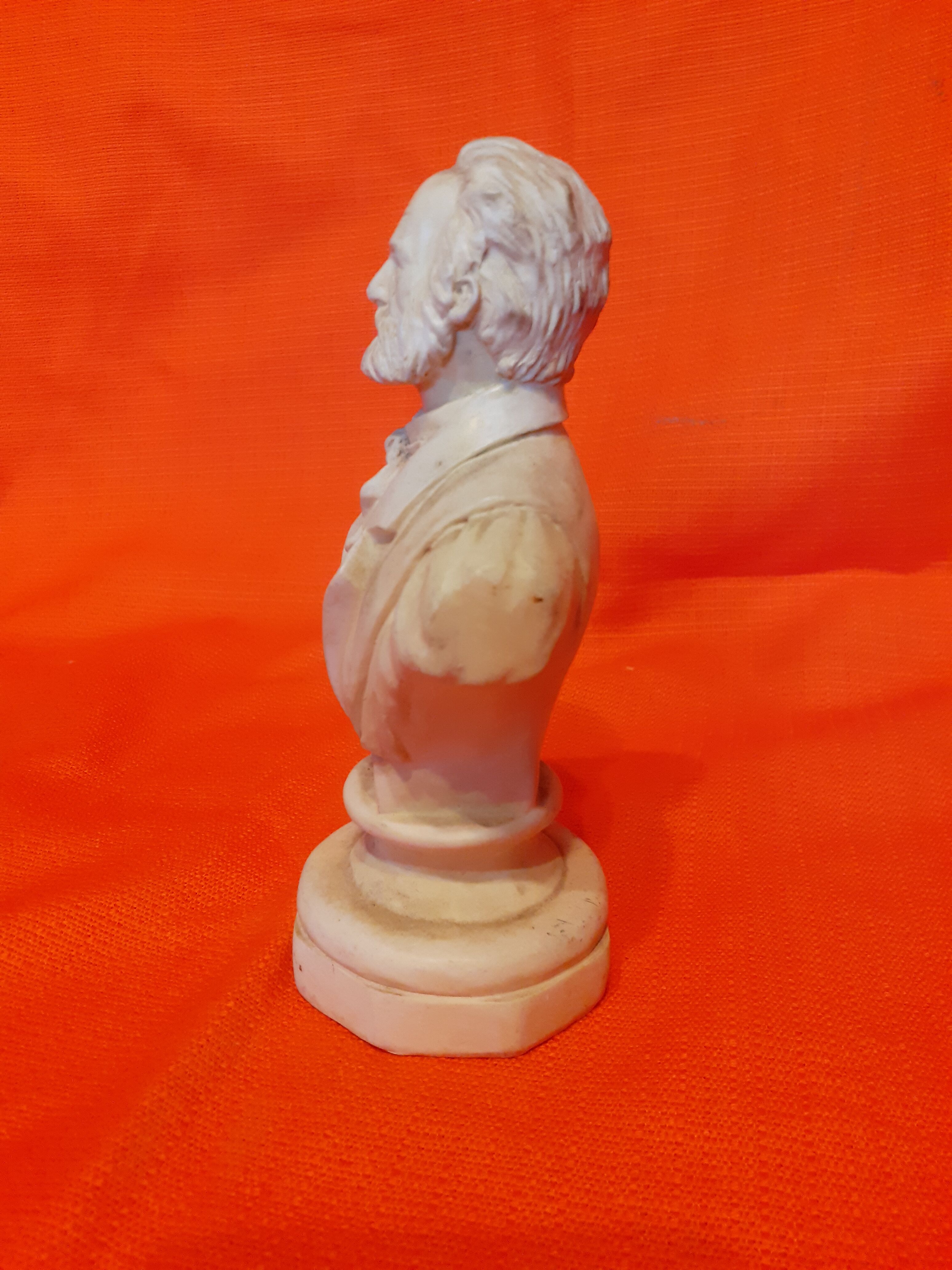 Buste Victor Hugo