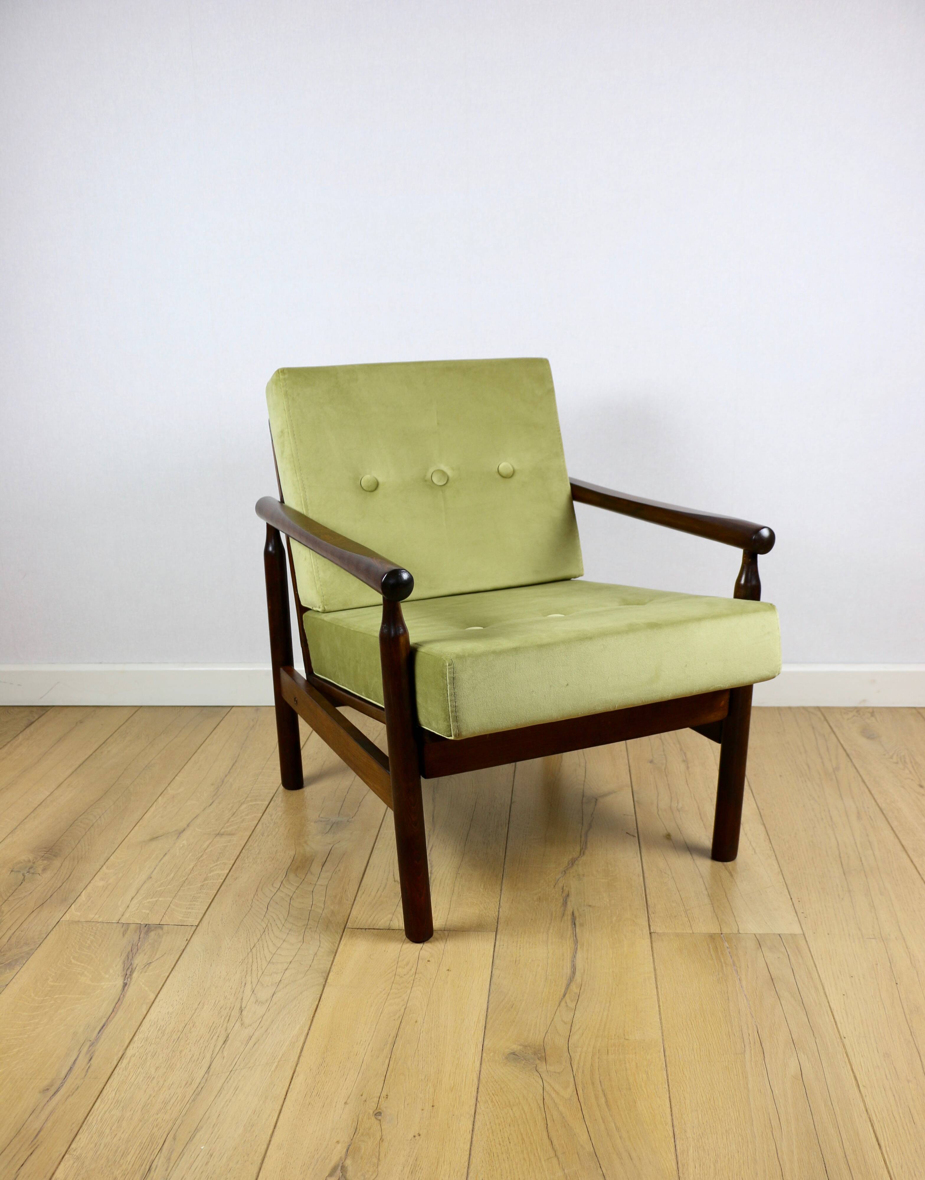 Stobrawa wooden armchair brown vintage olive - Bączyk - 2 pieces available