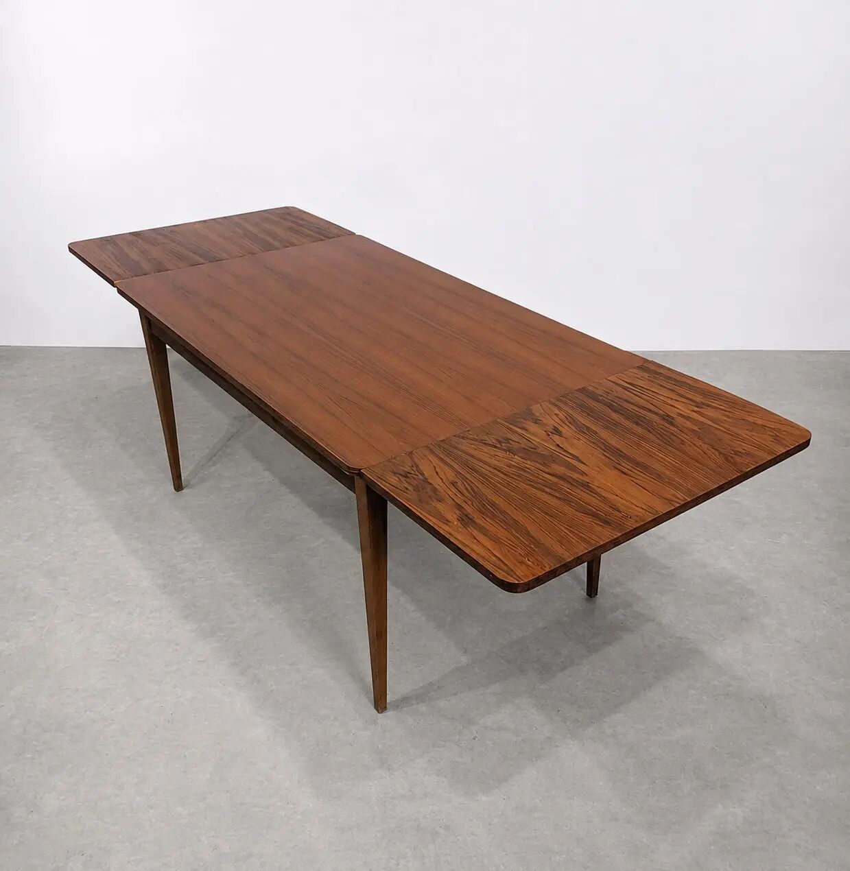 Table à manger scandinave extensible