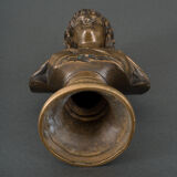 Bronze bust on shower stand XIXth representing Marianne Brown patina
