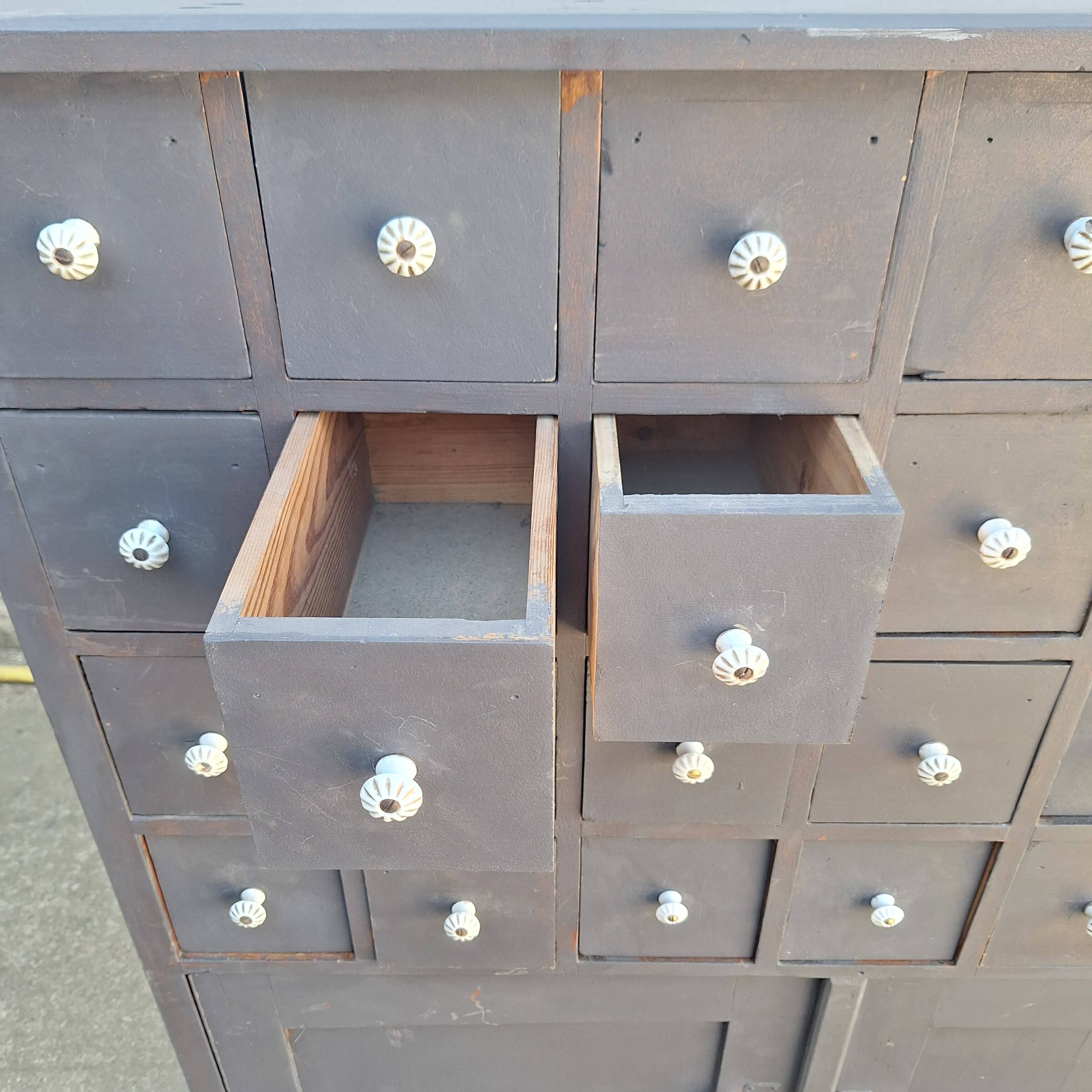 Grocery store furniture